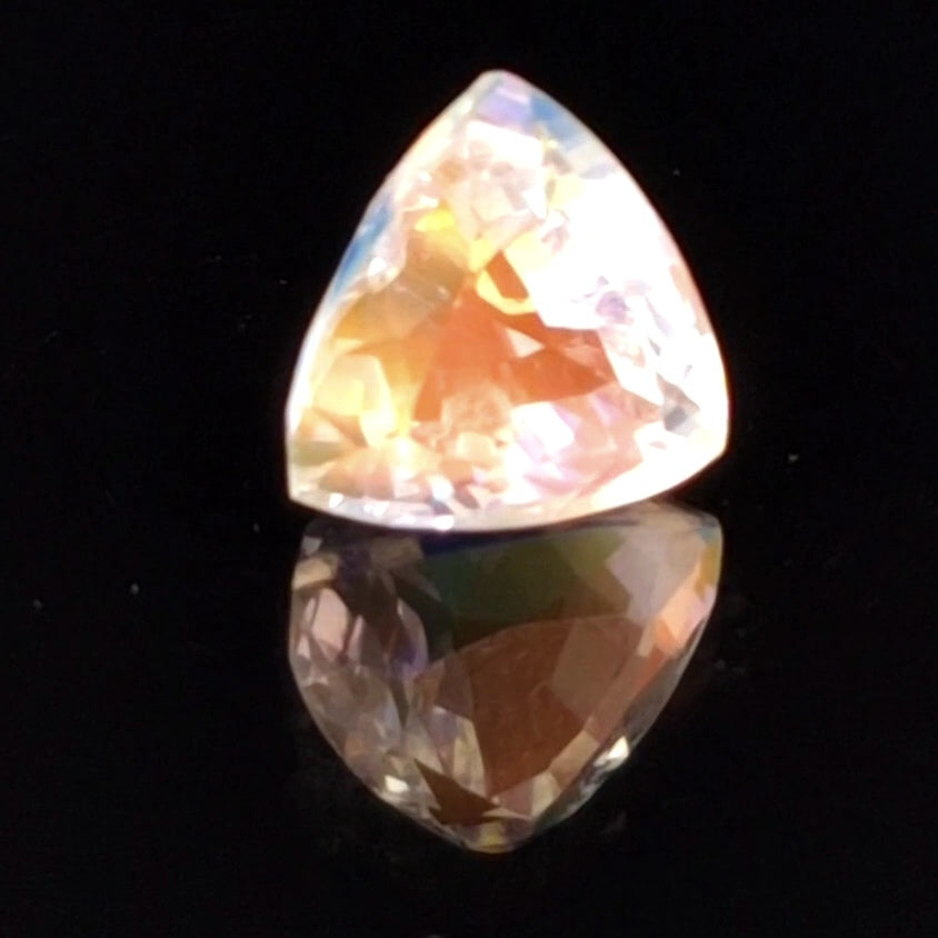 2.7 Cts Natural Madagascar Moonstones Faceted | Trillion | Size: 9mm | Top quality - The LabradoriteKing