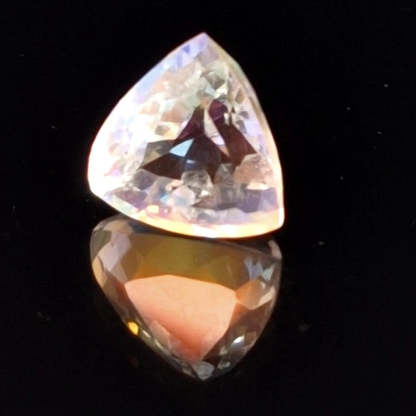 2.7 Cts Natural Madagascar Moonstones Faceted | Trillion | Size: 9mm | Top quality - The LabradoriteKing