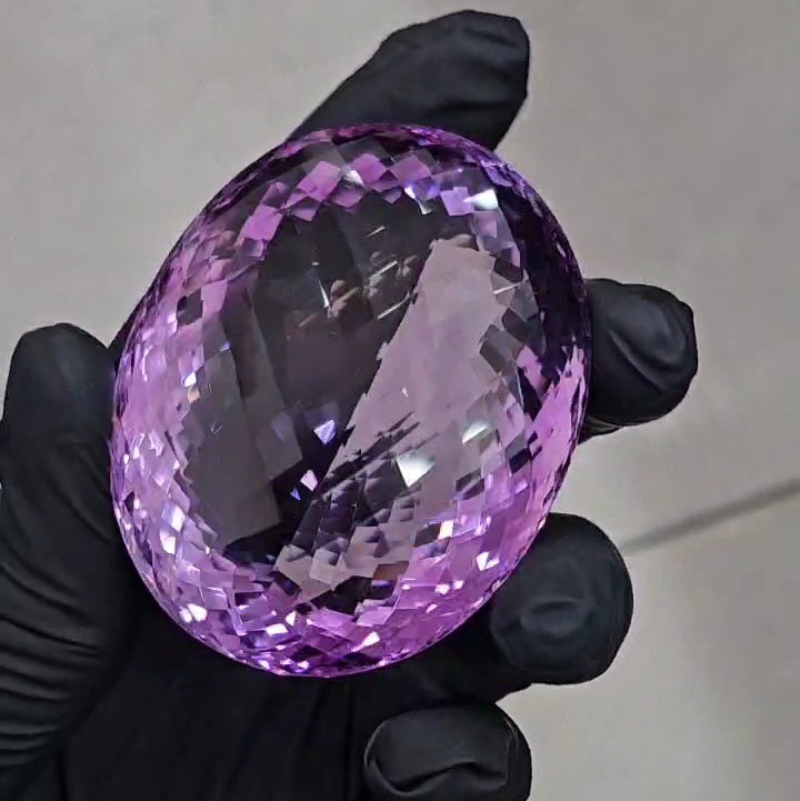 608.5 Cts | Natural Big Size Jumbos Lavender Amethyst Checker Cut | Oval | 62x49mm - The LabradoriteKing