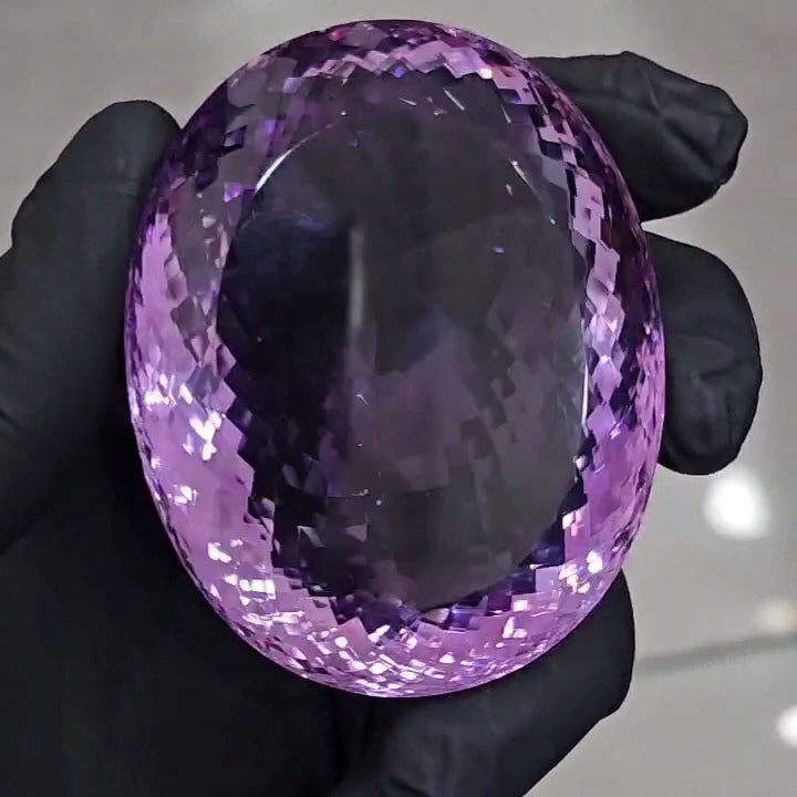 644 Cts | Natural Big Size Jumbos Lavender Amethyst Faceted | Oval | 66x52mm - The LabradoriteKing