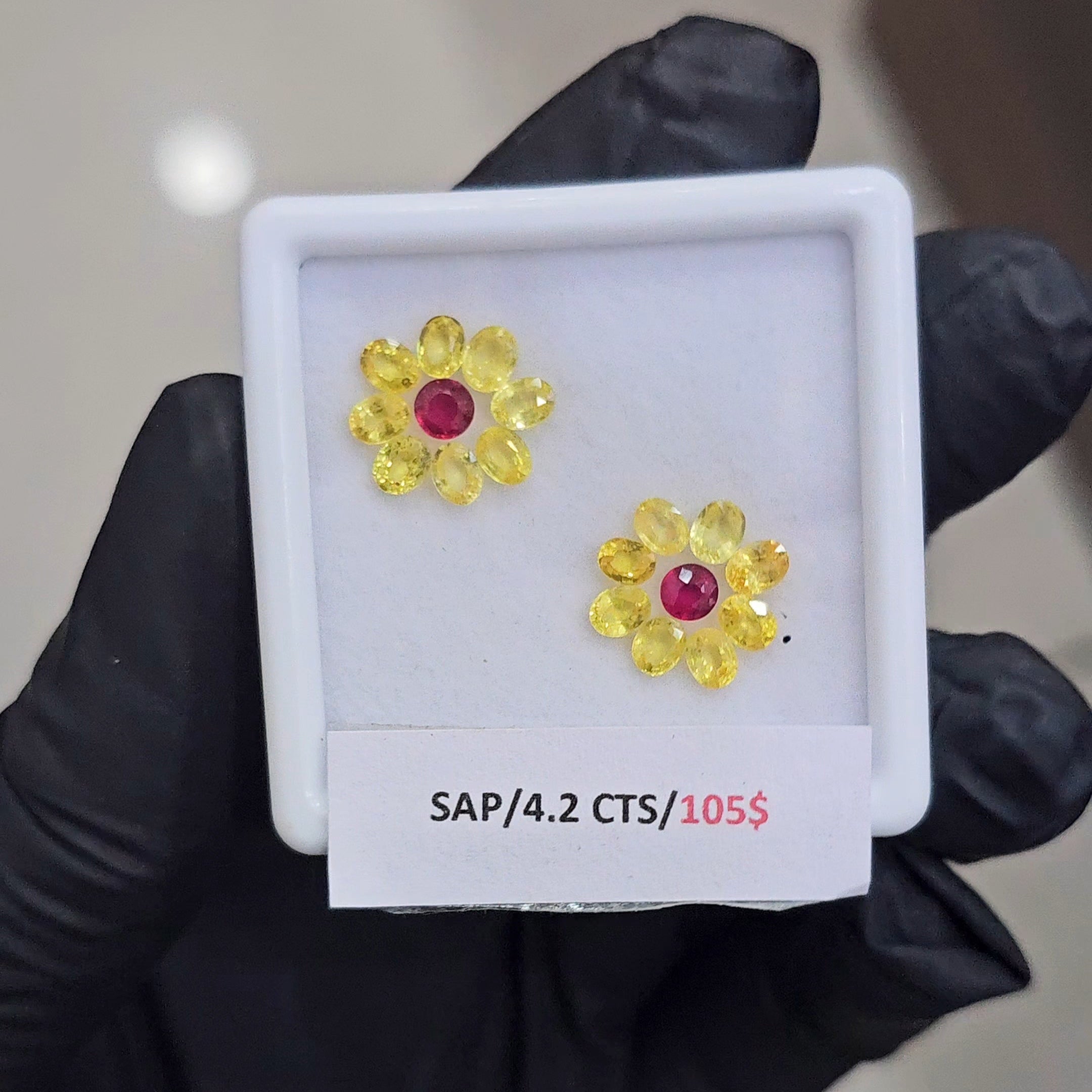 18 Pcs Of Natural Sapphire & Ruby Faceted | Shape: Oval & Round | Size: 5x4mm - The LabradoriteKing