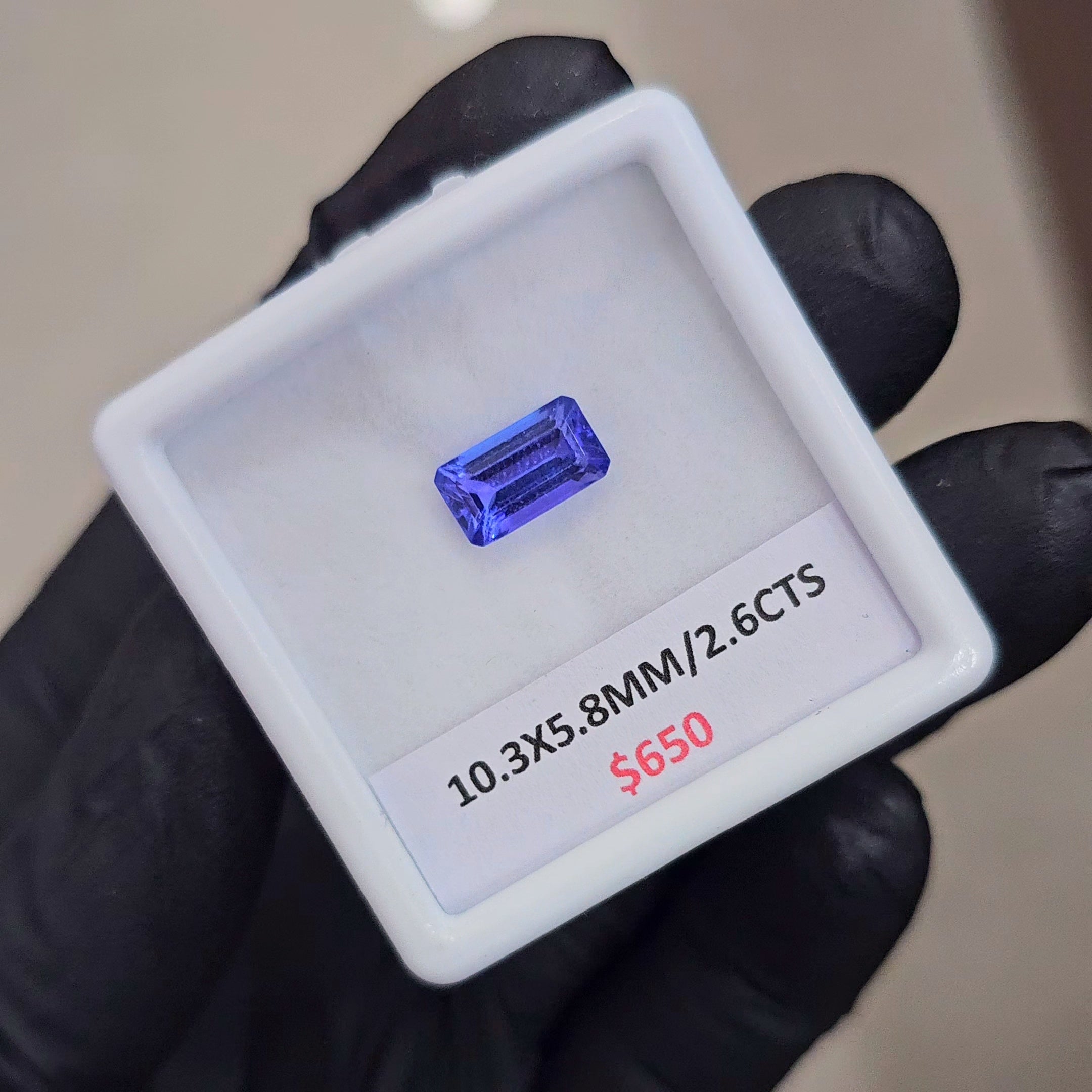 2.6Cts Certified Natural Tanzanite AAA+ Top Quality | Shape: Rectangle| Size: 10.3x5.8mm - The LabradoriteKing