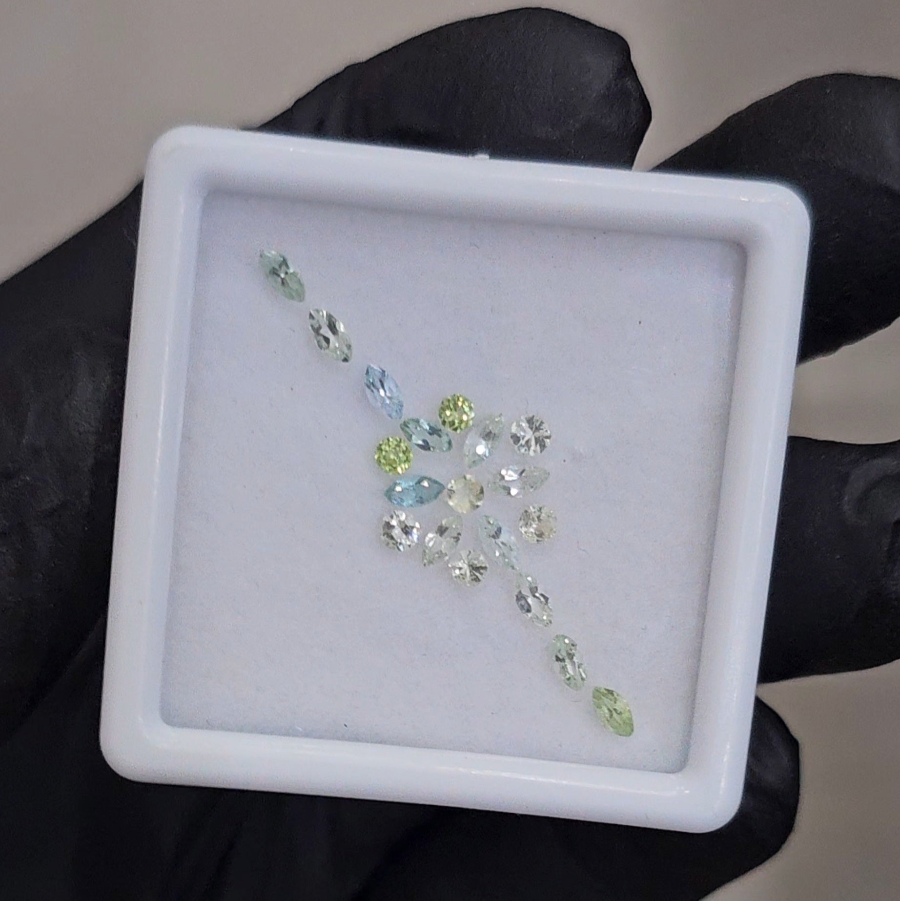 19 Pcs Natural Aquamarine Green Beryl and heliodor Faceted unheated | Shape: Marquise And Round | Size: 2-4mm - The LabradoriteKing