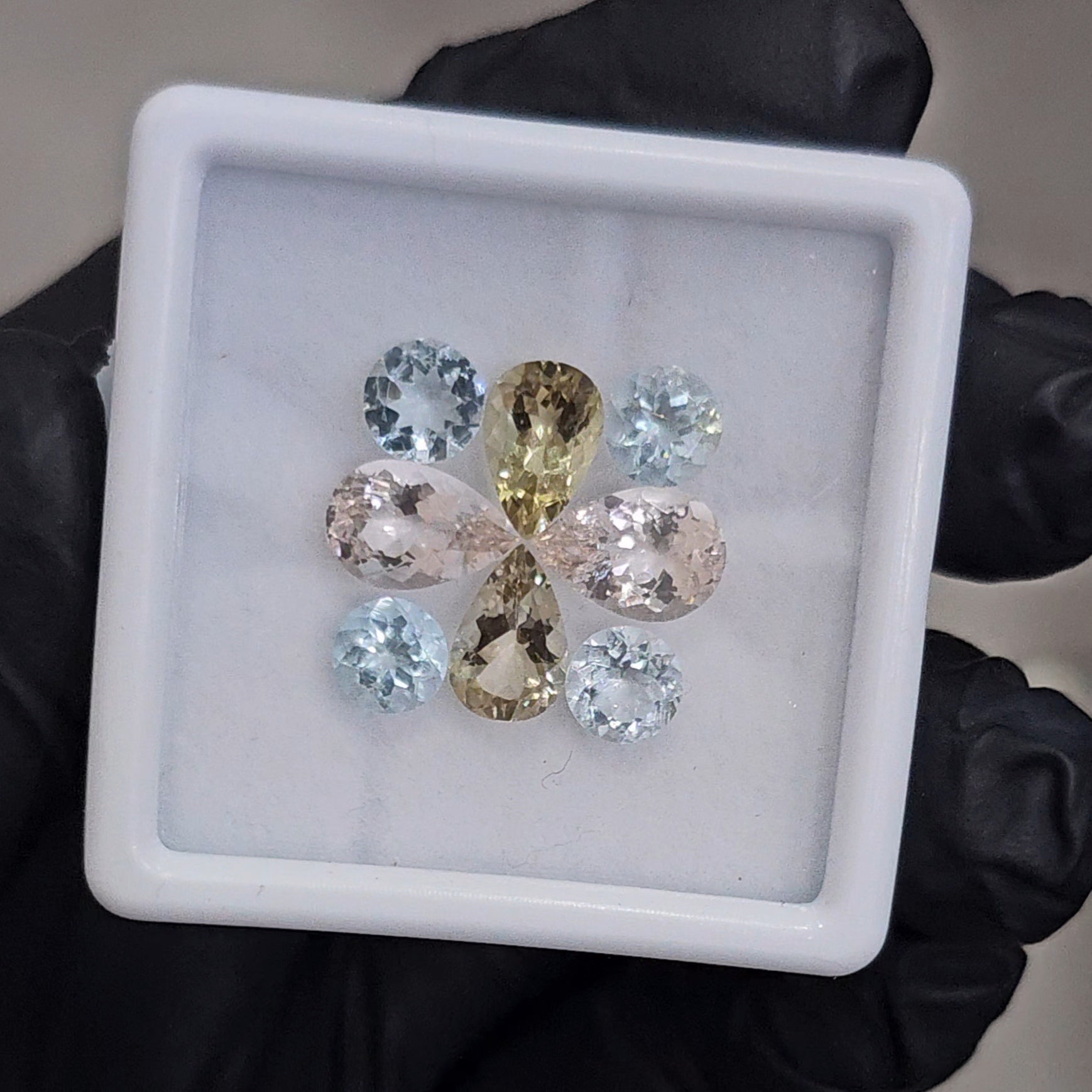 8 Pcs of Natural Mix Beryls; Green Beryls, Morganite & Aquamarine | Pear & Round | Size: 6-10mm - The LabradoriteKing