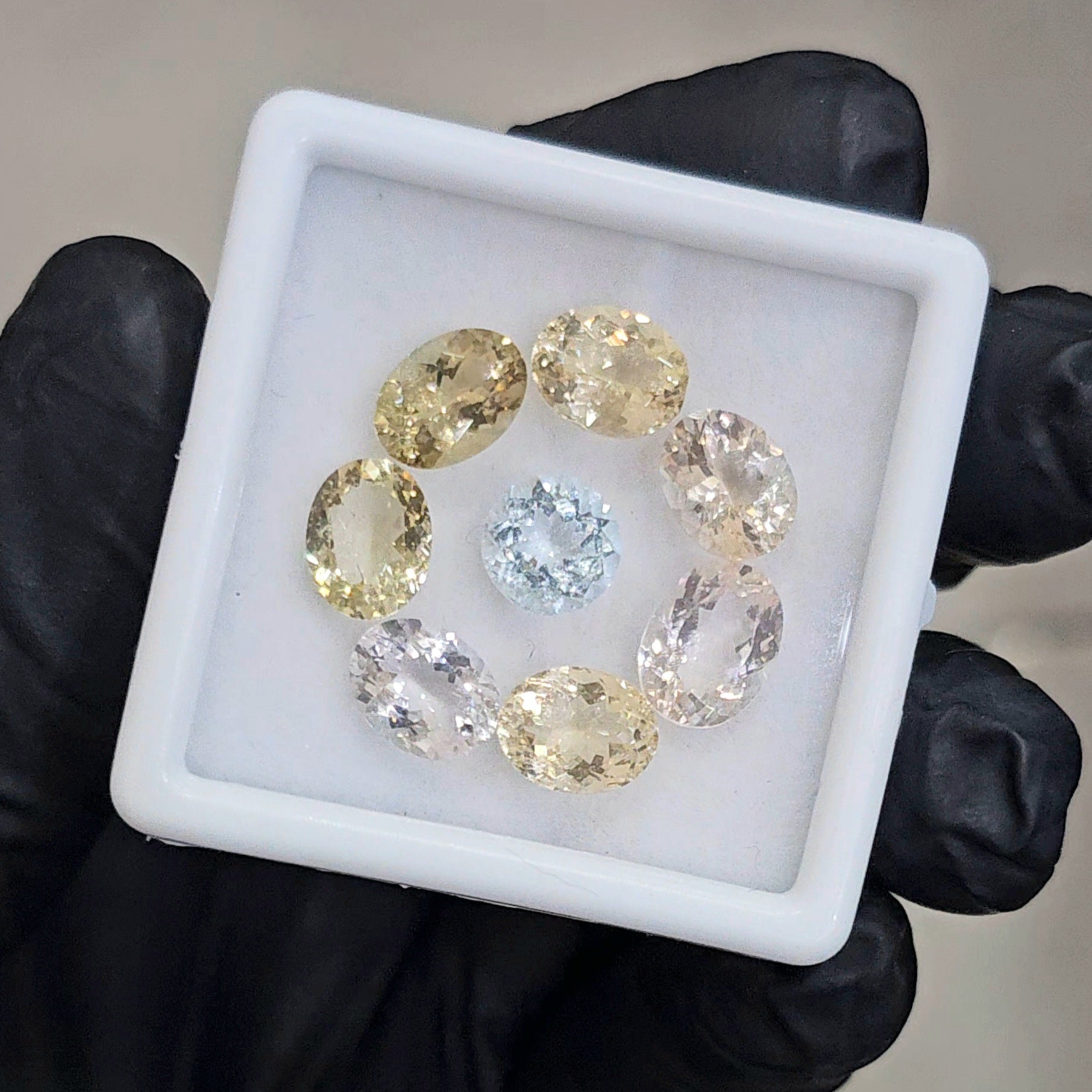 8 Pcs of Natural Mix Beryls; Morganite, Heliodor & Green Beryl | Shap: Mix | Size:8-9mm - The LabradoriteKing