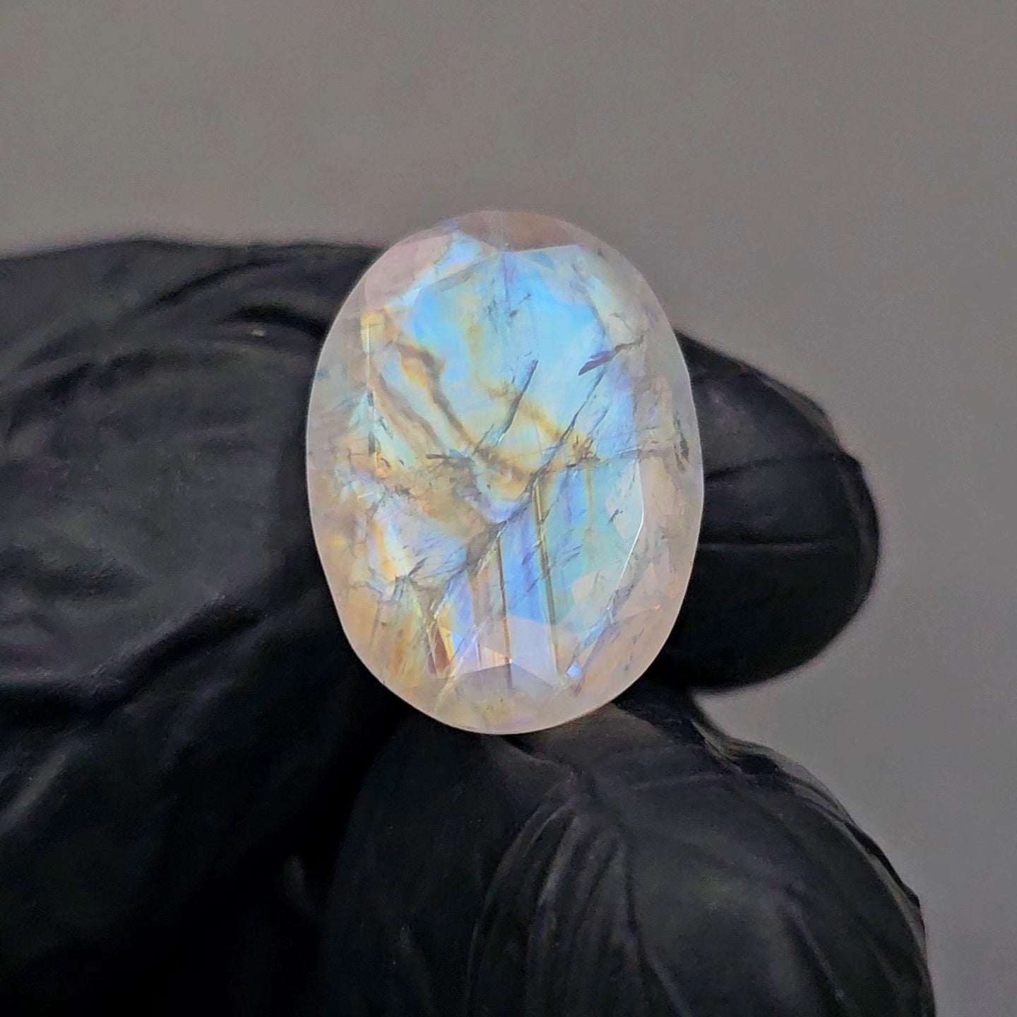 Natural Rainbow Moonstone from India Faceted | Oval | 13x18mm - The LabradoriteKing