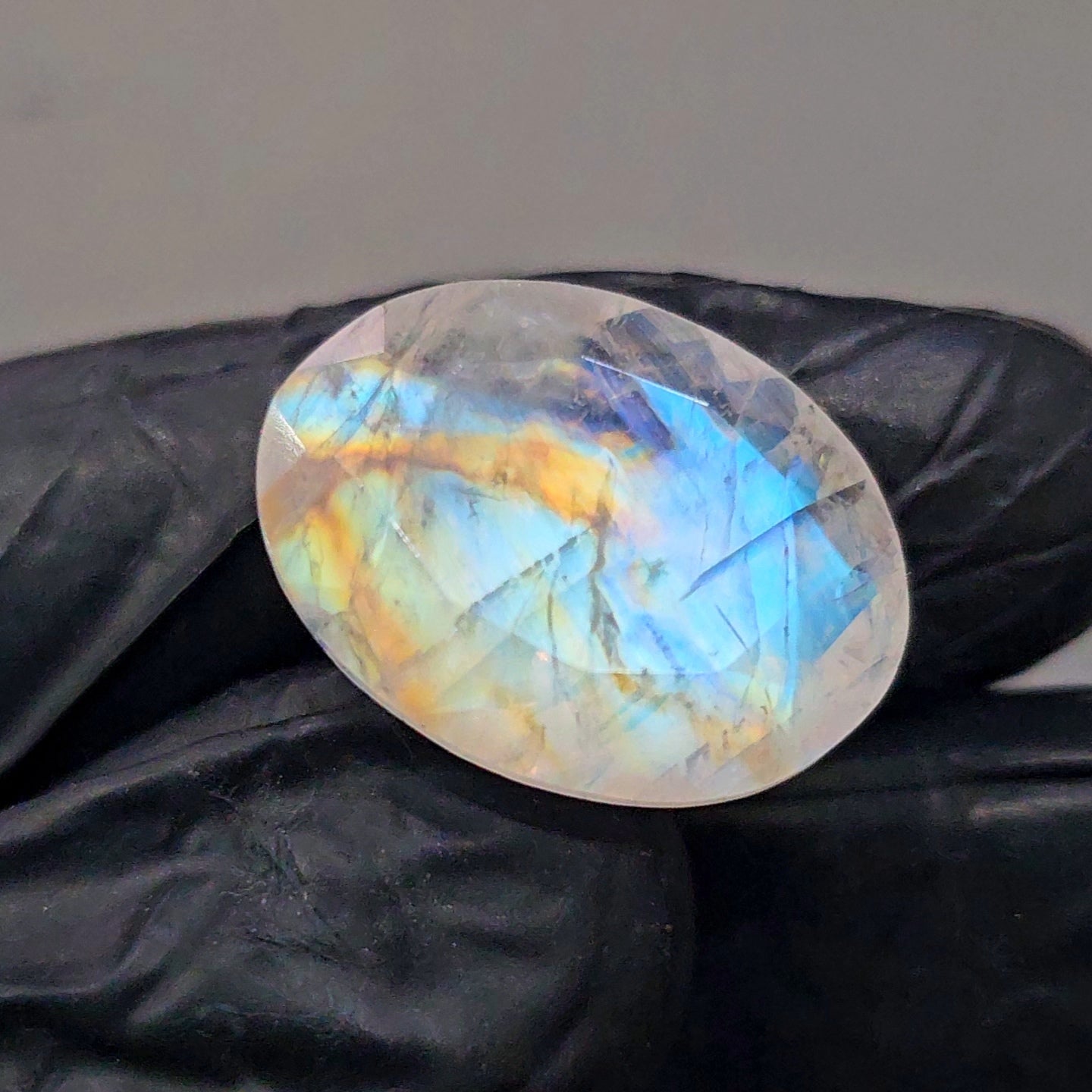Natural Rainbow Moonstone from India Faceted | Oval | 15x20mm - The LabradoriteKing