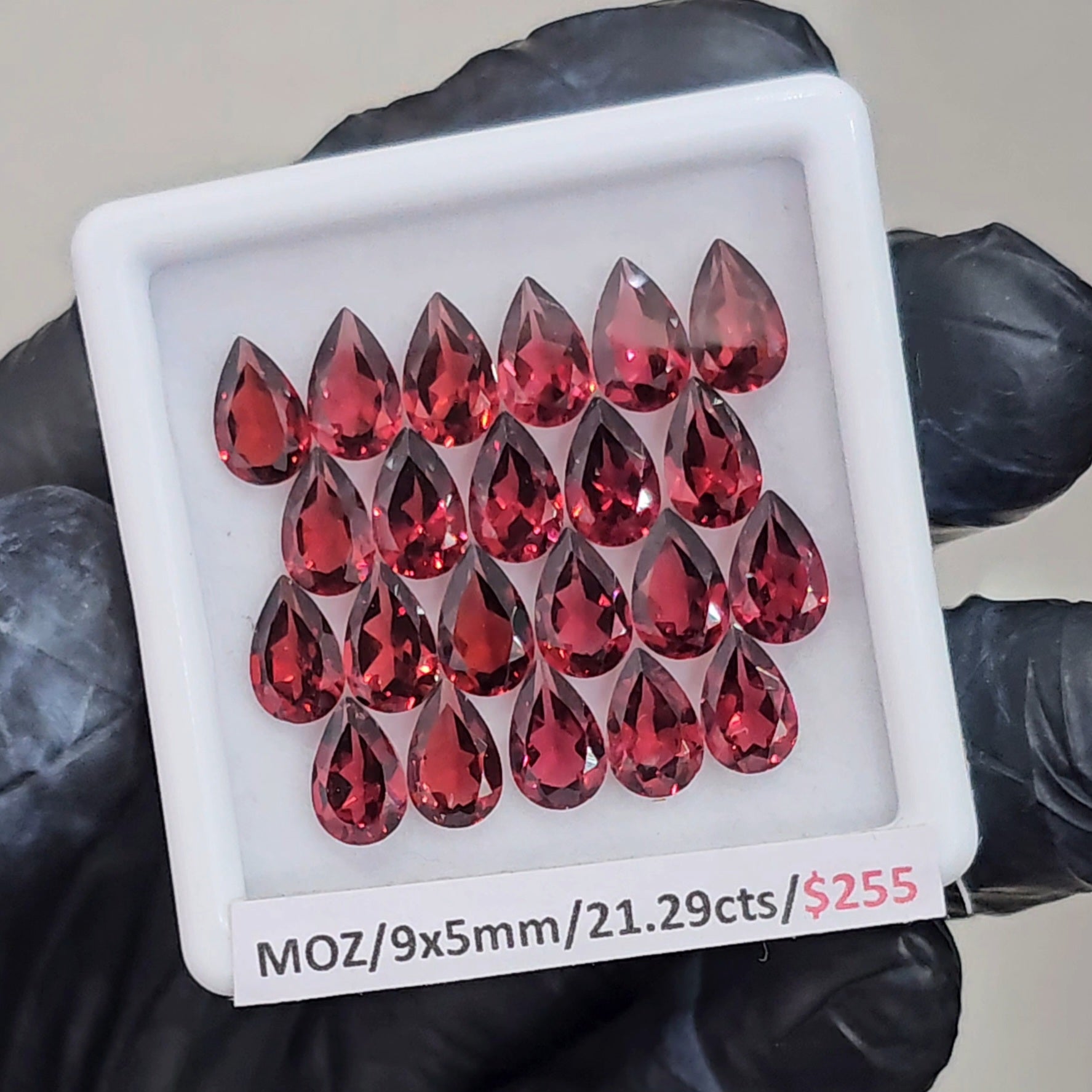 22 Pcs Natural Mozambique Garnet Faceted |Pear| Size: 9x5mm - The LabradoriteKing