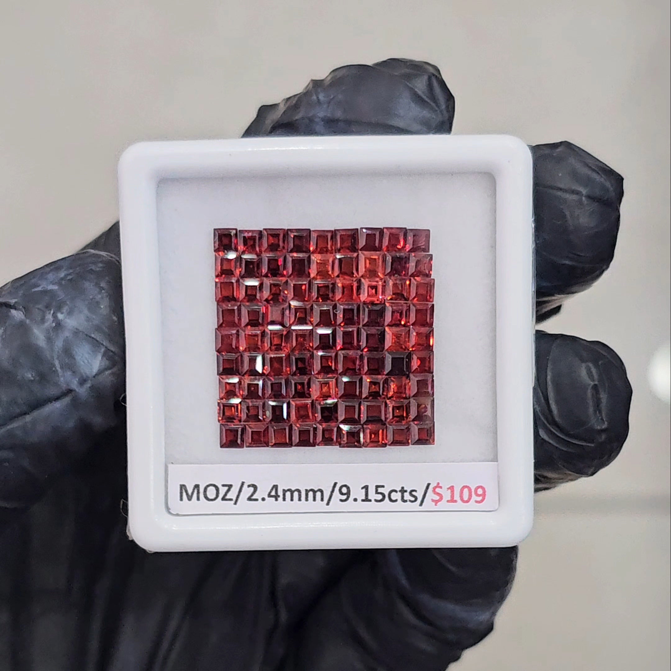 81 Pcs Natural Mozambique Garnet Faceted |Square| Size: 2mm - The LabradoriteKing