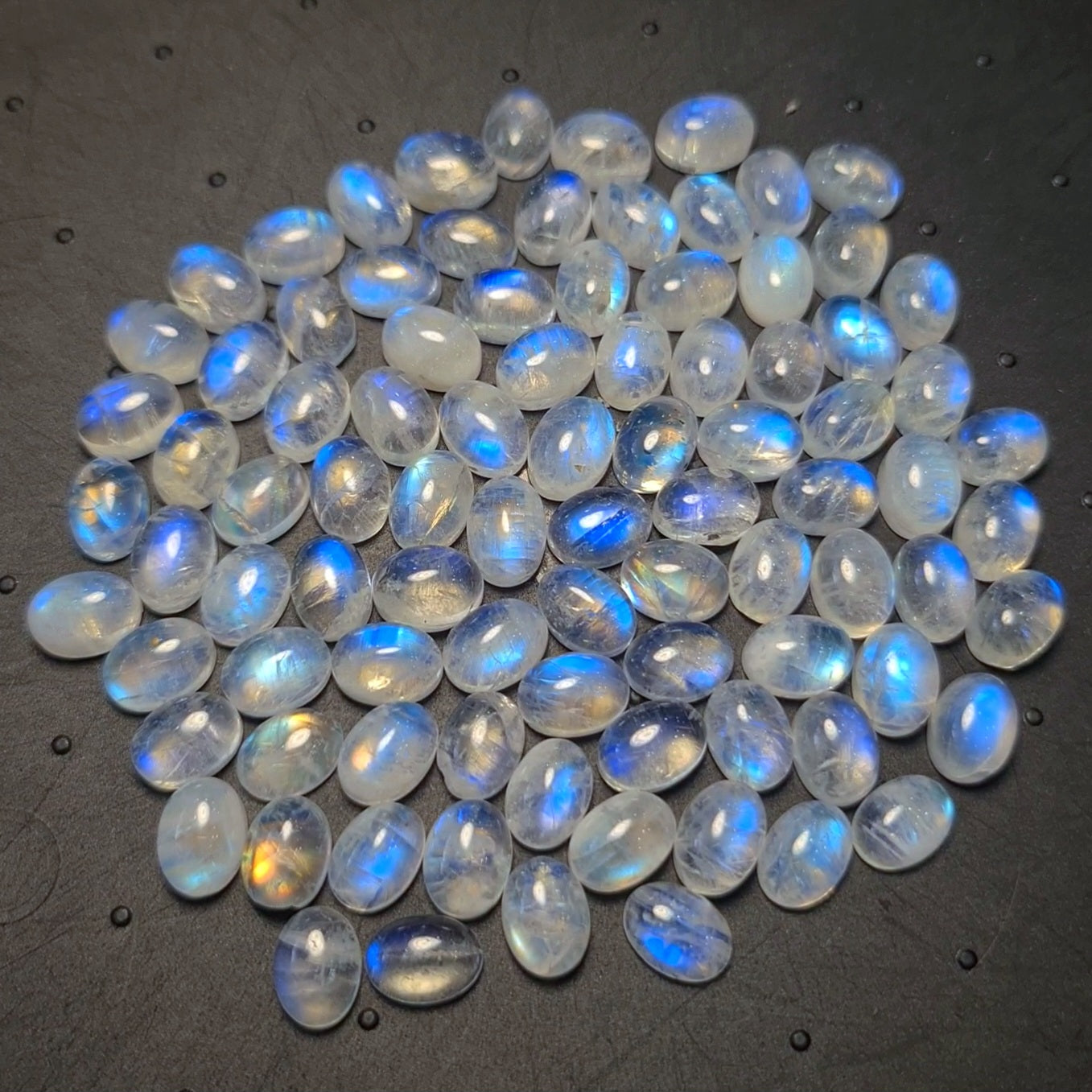 90 Pcs Natural Moonstone Cabochon | Shape: Oval | Size: 8x6mm - The LabradoriteKing