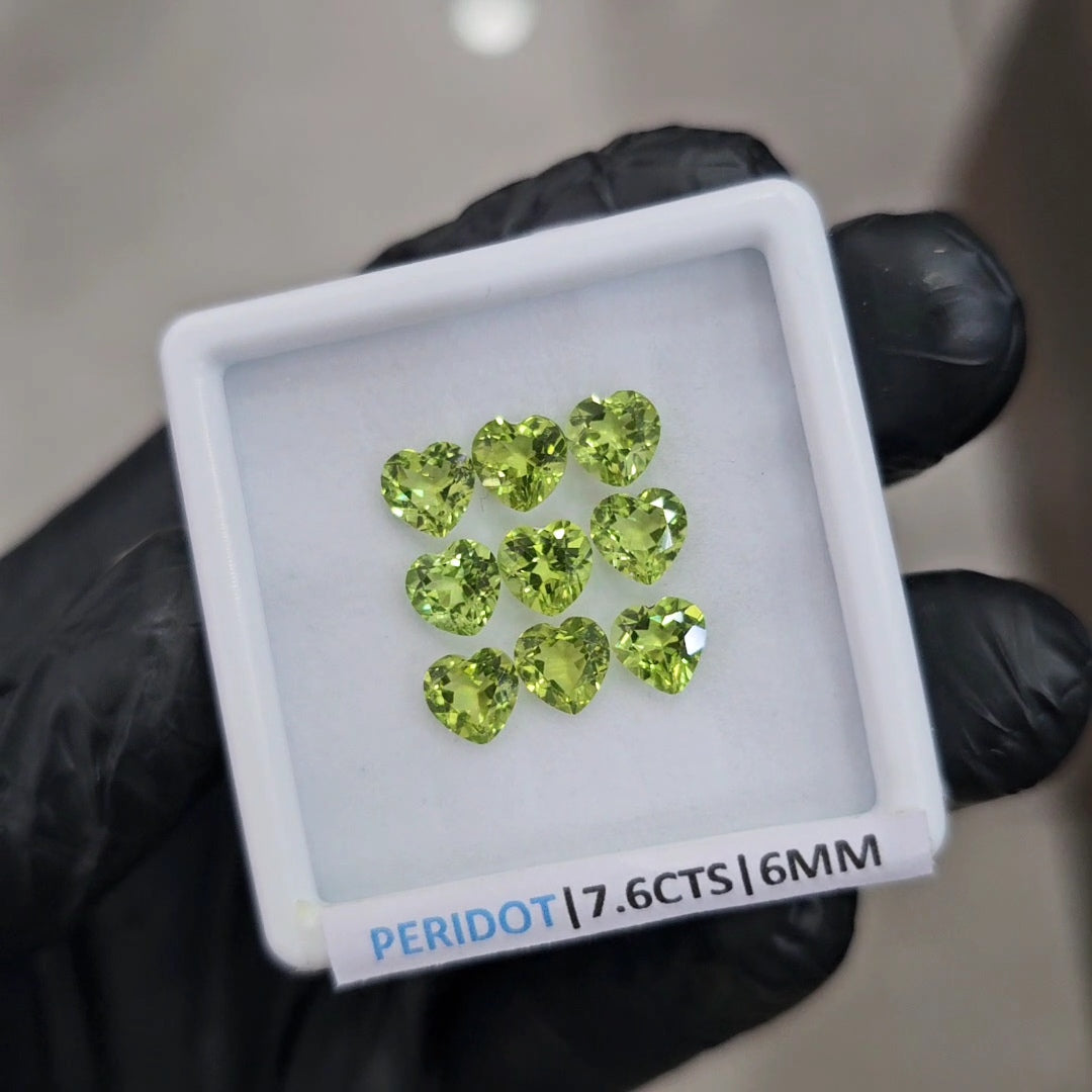 9 Pcs of Natural Peridot Faceted  | Heart Shape | Size:6 mm - The LabradoriteKing