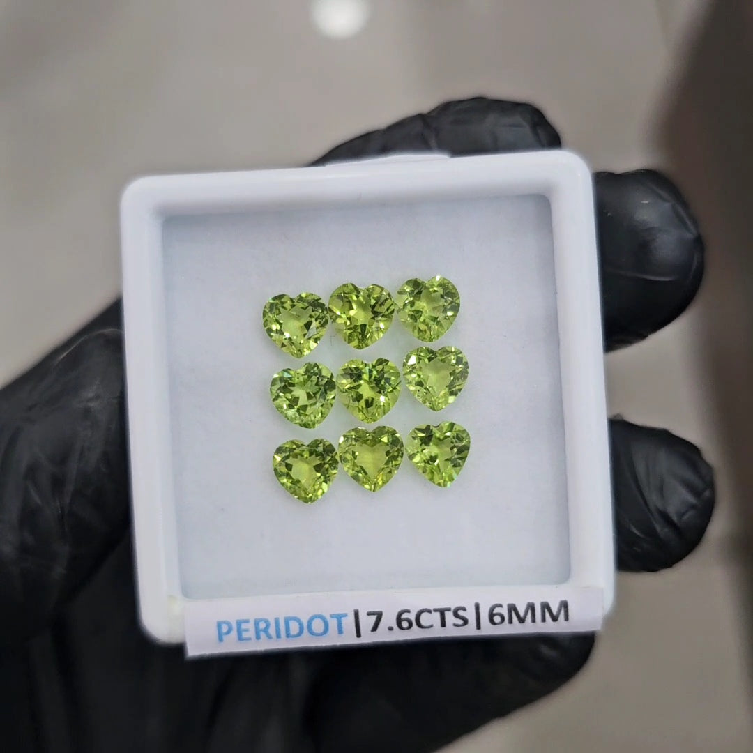 9 Pcs of Natural Peridot Faceted  | Heart Shape | Size:6 mm - The LabradoriteKing