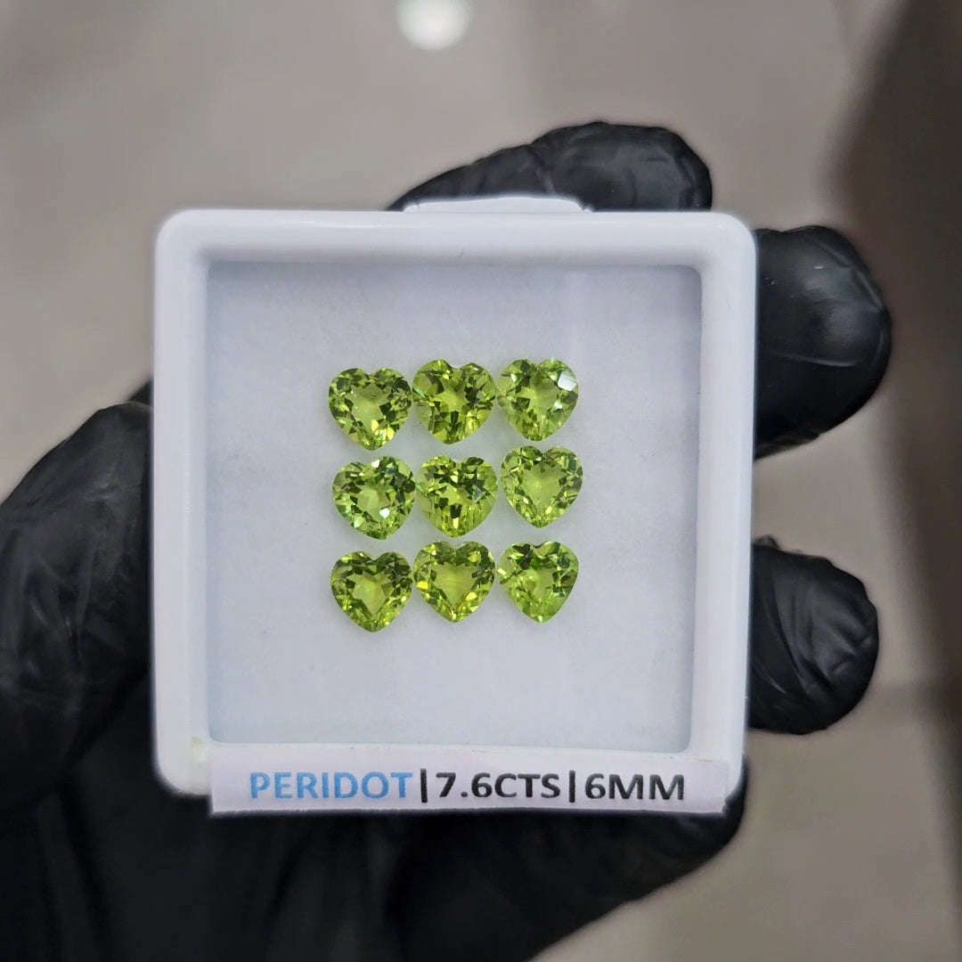 9 Pcs of Natural Peridot Faceted  | Heart Shape | Size:6 mm - The LabradoriteKing