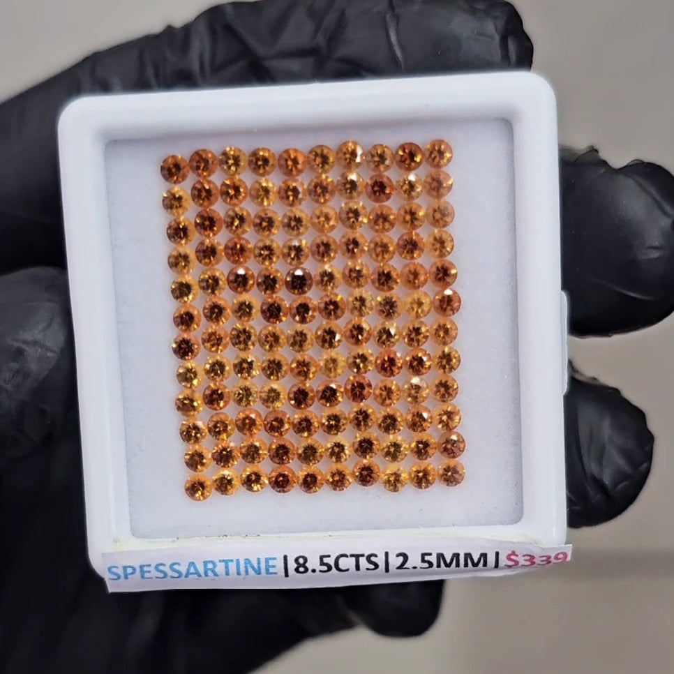 Natural Spessartine Garnet unheated Ideal Cut | Round | 2.5mm - The LabradoriteKing