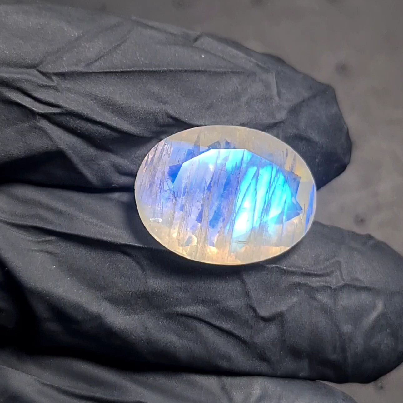 Natural Rainbow Moonstone from India Faceted | Oval| 19x14mm
