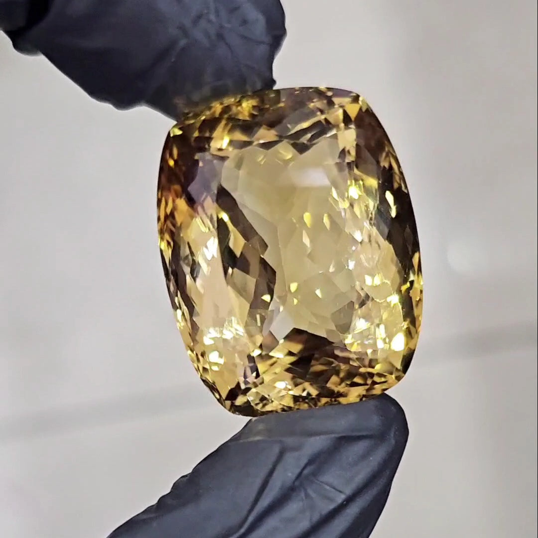 Natural Big Size Citrine | Size: 31x25mm | Flawless Clarity Top Quality - The LabradoriteKing