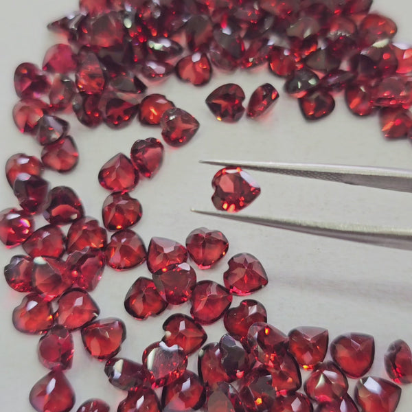 20 Pcs Garnet Mozambique | Hearts Shapes 4mm,5mm and 6mm