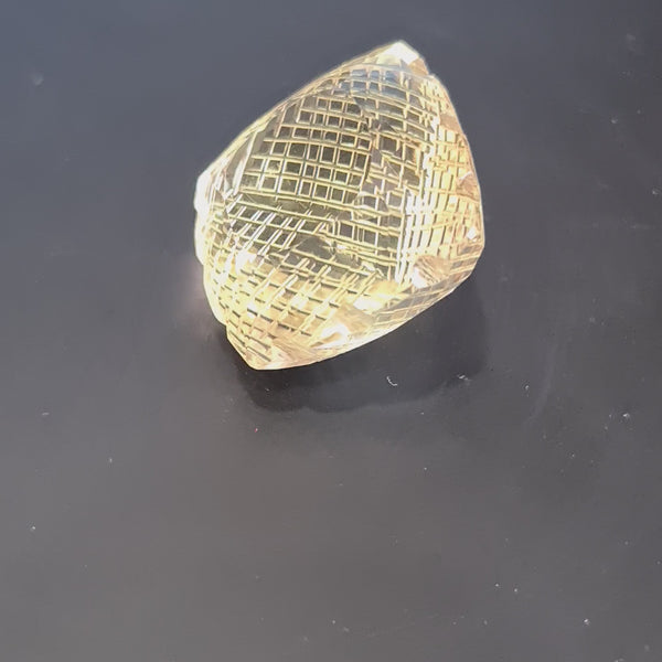 Natural 1 piece hand carved Yellow Quartz  : Cushion Shape | Size:26mm