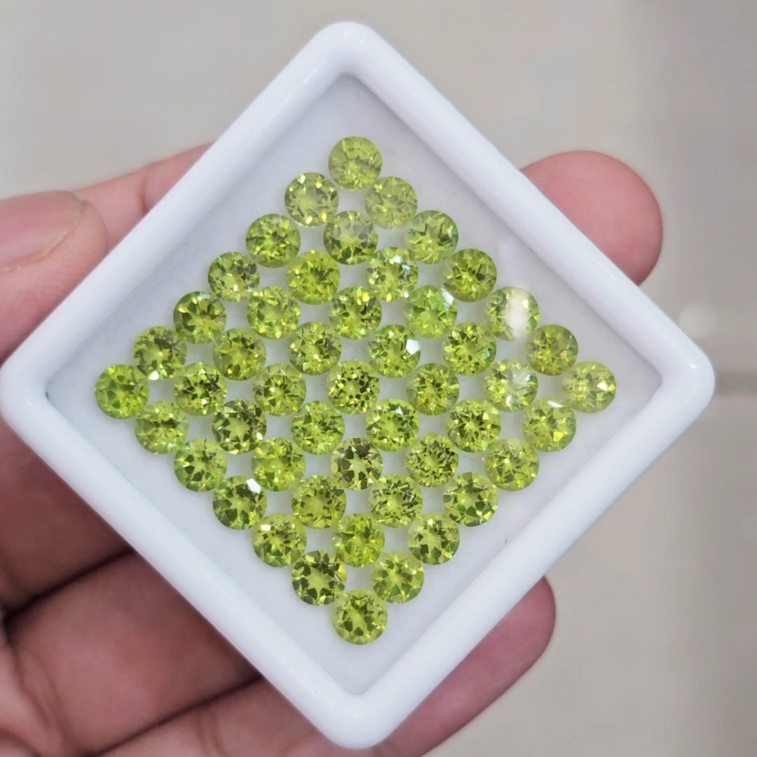 49 Pcs of Natural Peridot Faceted | Round | Size: 5mm
