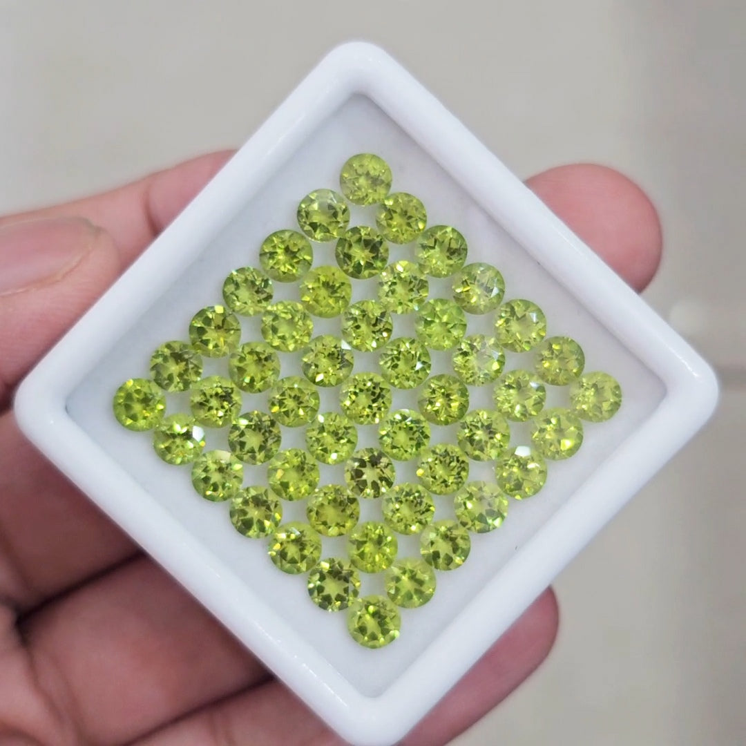 49 Pcs of Natural Peridot Faceted | Round | Size: 5mm