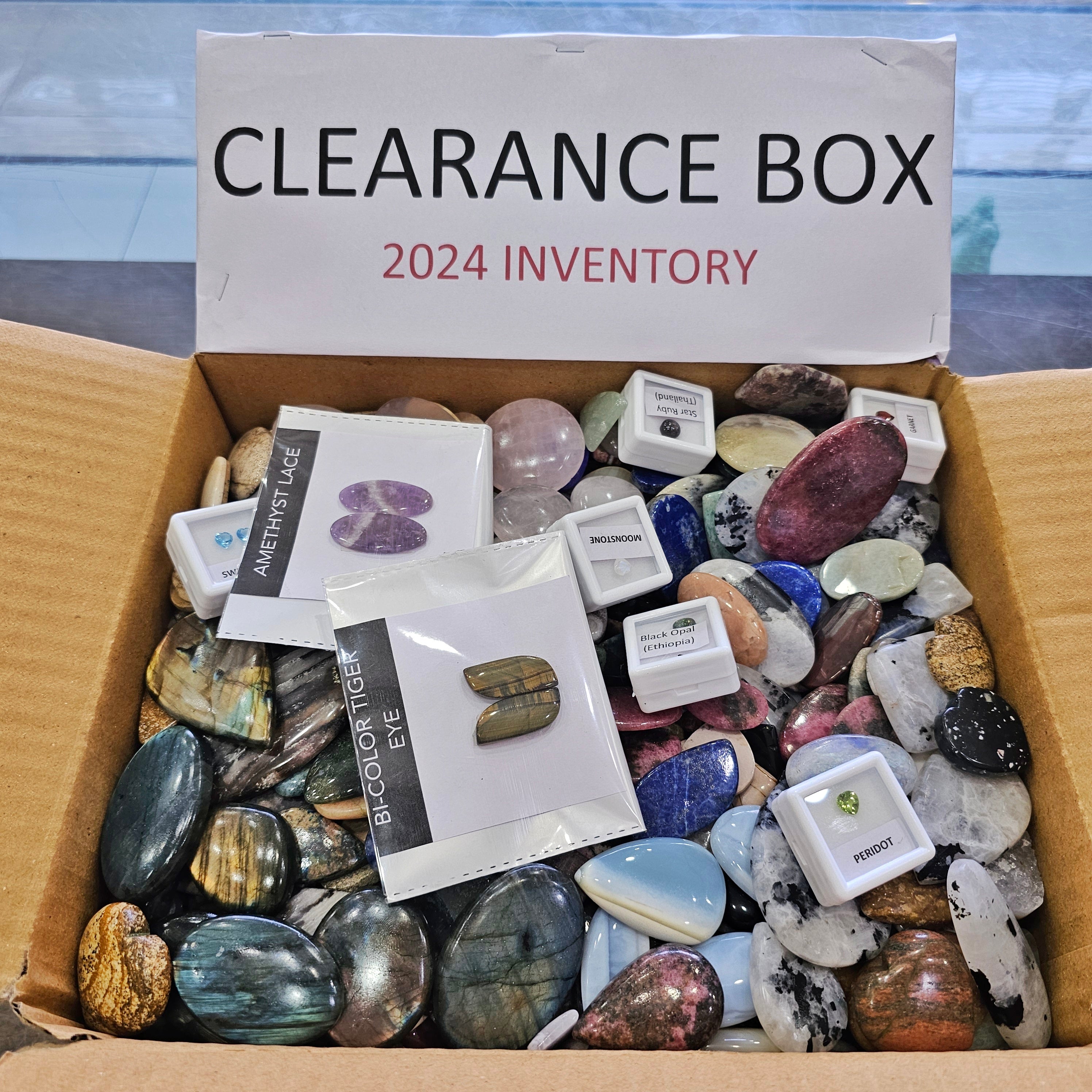 1 KG Clearance box of last year 2024| 15mm to 50mm | 100 Pcs+ Stones - The LabradoriteKing