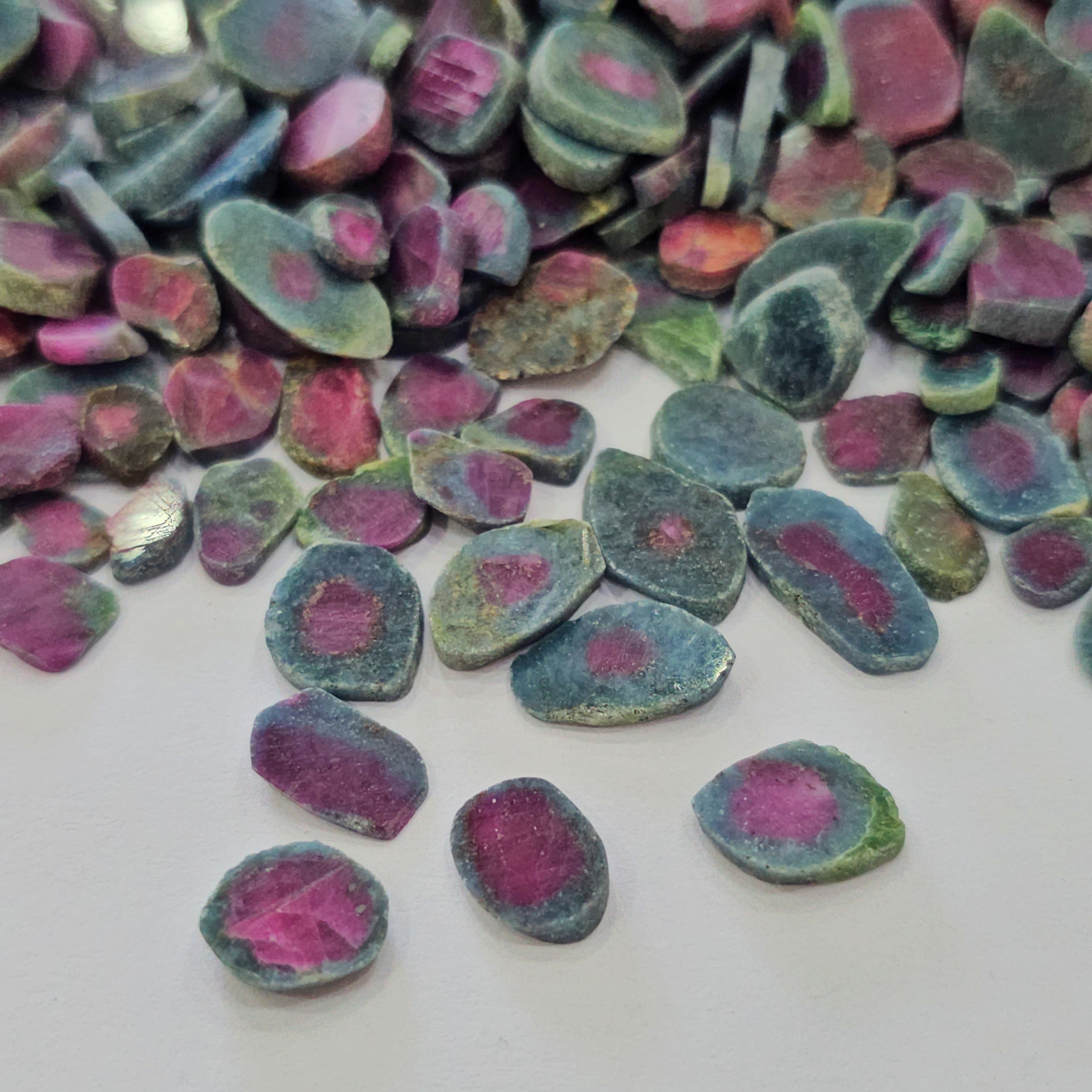 100 Carats Natural Ruby in Zoisite Slice Lot | 40–50 Pcs | 5mm–15mm | Unique Designer Stones - The LabradoriteKing