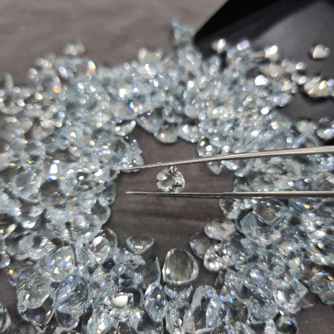 12 Pcs Heart Cut Aquamaines 6mm to 8mm | Faceted Flawless - The LabradoriteKing