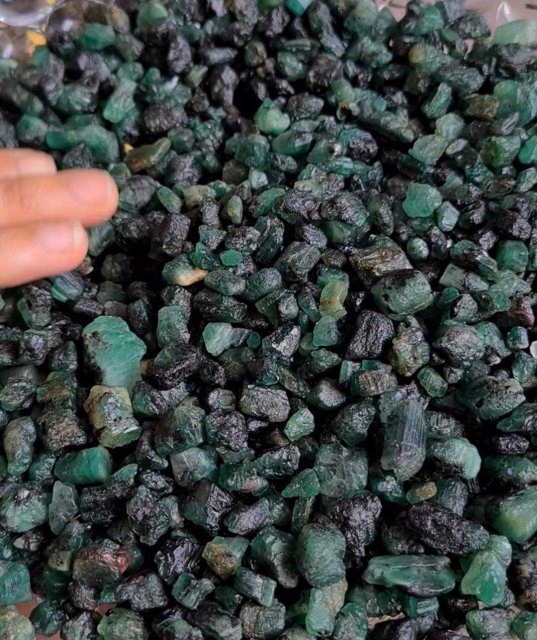 12 Pcs Zambian Emerald Raw Crystal rough | Untreated 10-18mm - The LabradoriteKing