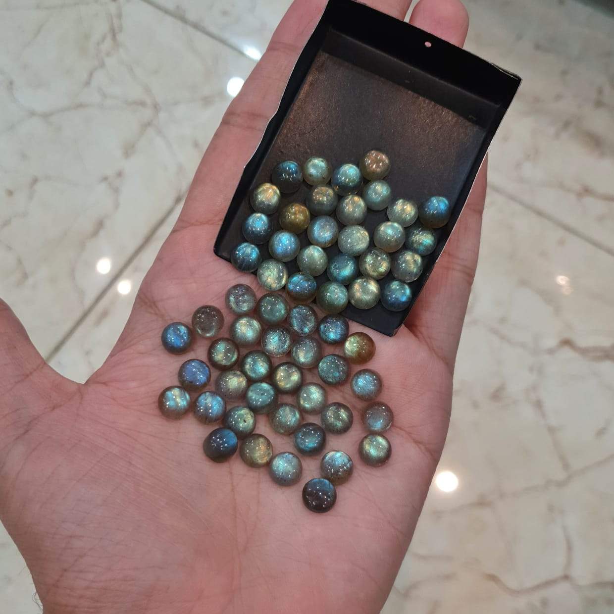20 Pcs Labradorite Round Cabochon | 7mm Calibrated Size - The LabradoriteKing
