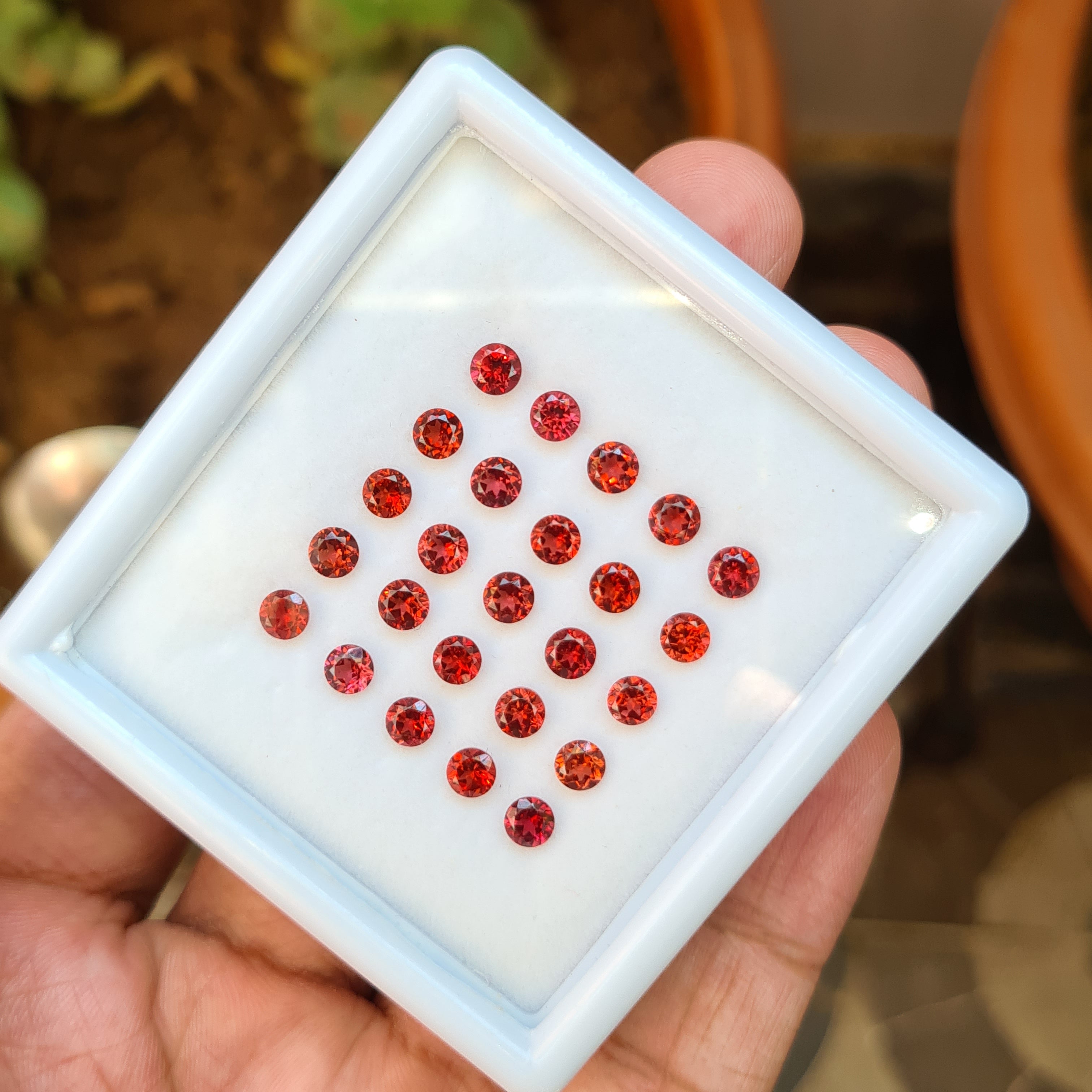 20 Pcs Natural Garnet Faceted Gemstone | Size 4-5mm - The LabradoriteKing