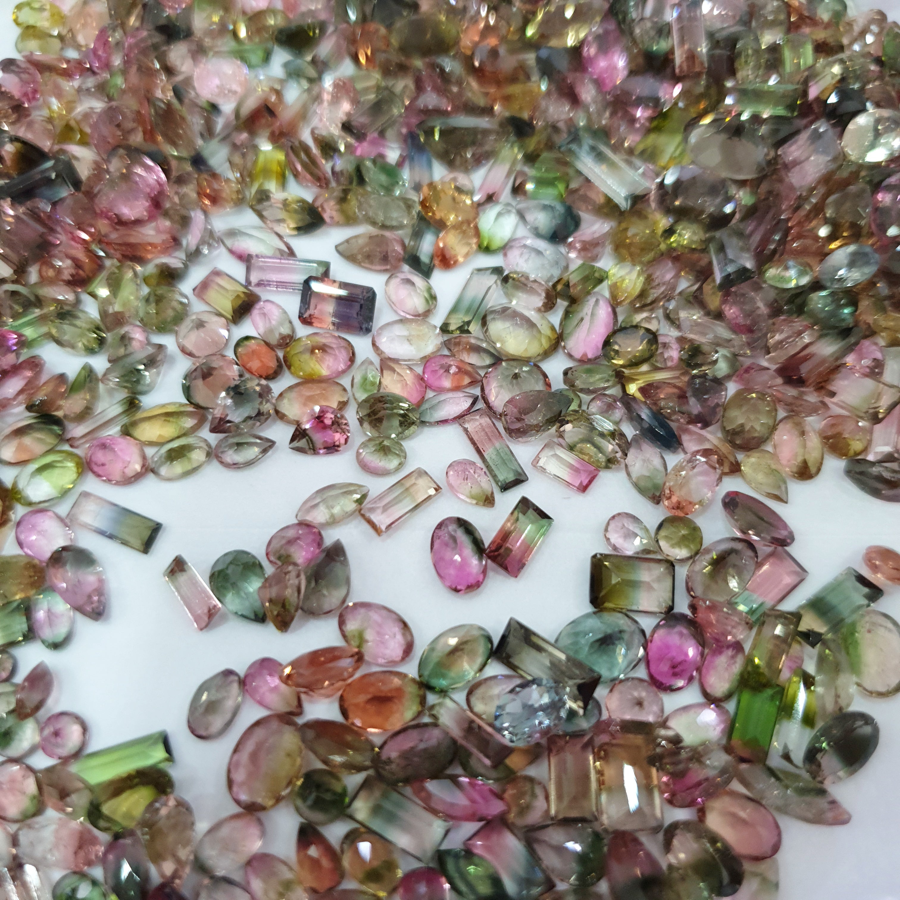 12 Pcs Bi-Colour Tourmalines mix shapes | 4-10mm Random size - The LabradoriteKing