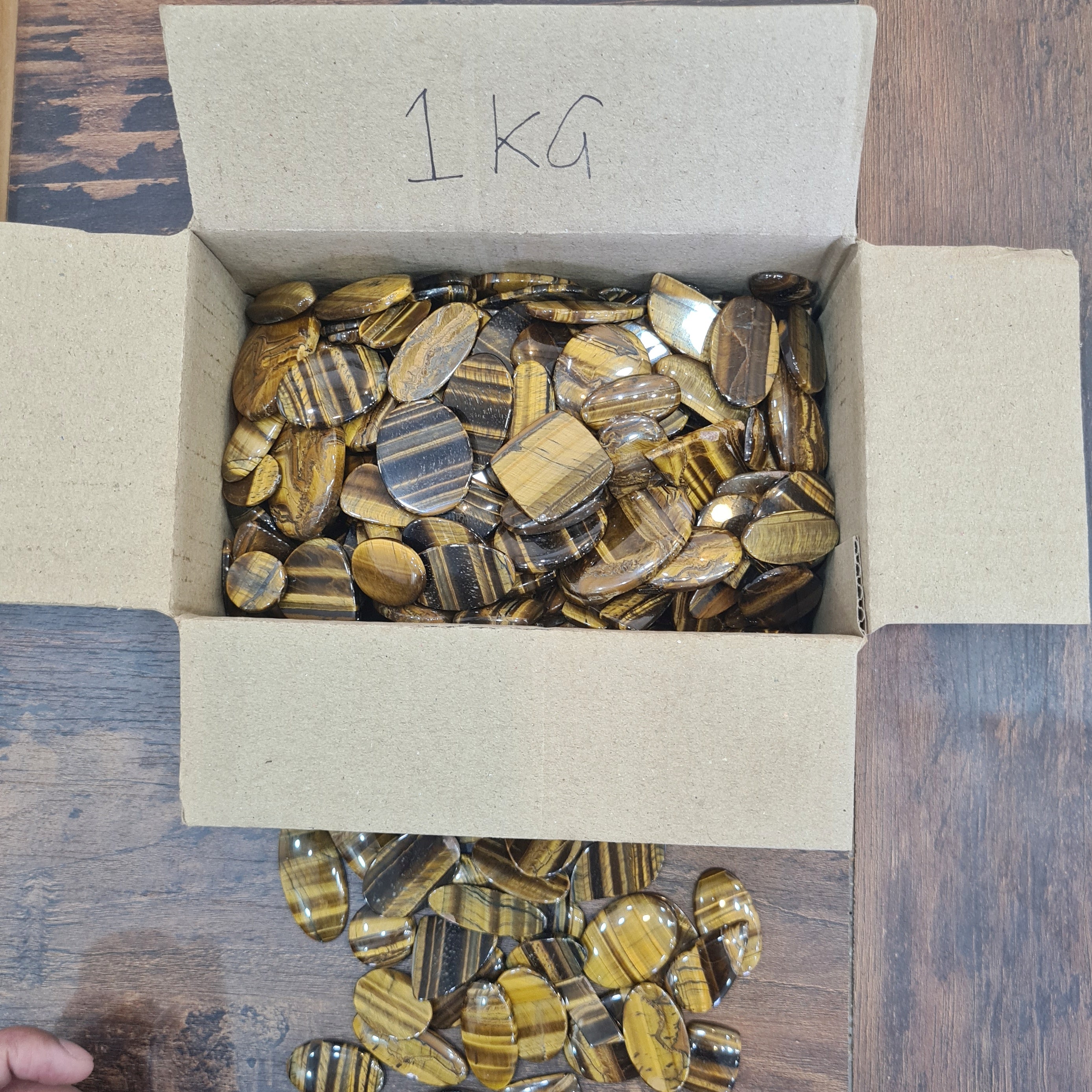 1KG of Tiger Eye Cabochon Uncoated Top Quality Mix Shape | 1-3 Inches - The LabradoriteKing