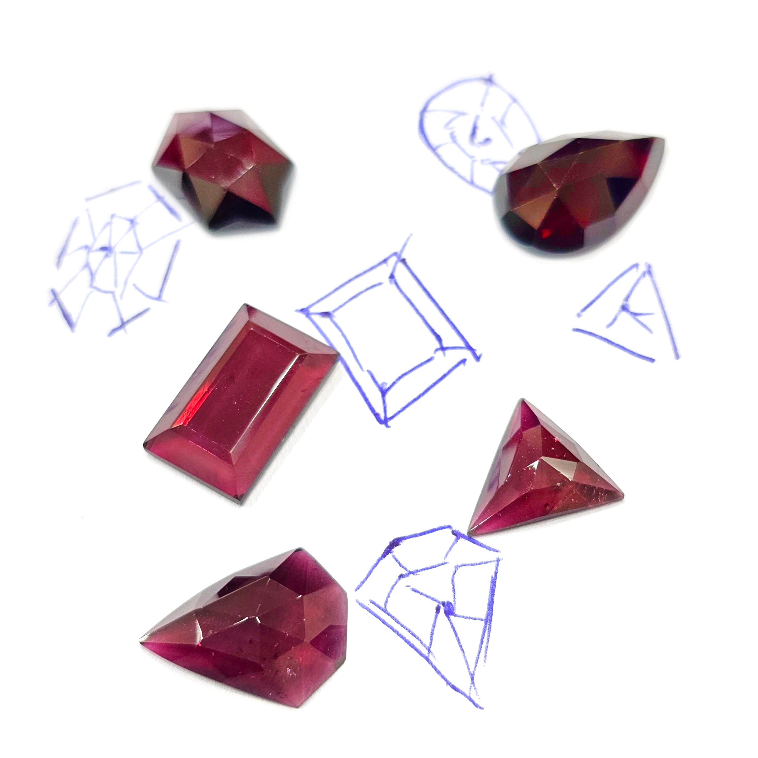 15 Pcs Mozambique Garnets rosecuts | 9-15mm Sizes - The LabradoriteKing