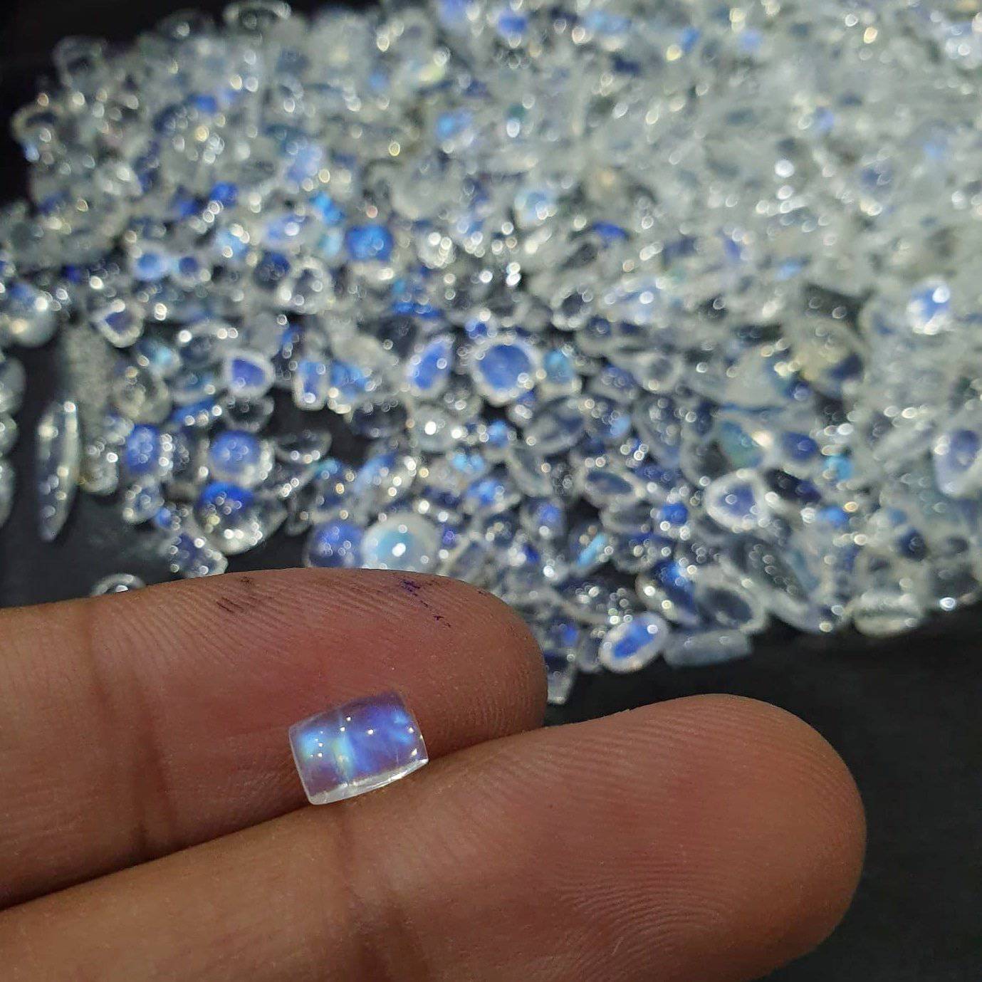 25pcs Moonstone 5-8mm Mix shapes Amazing Quality - The LabradoriteKing