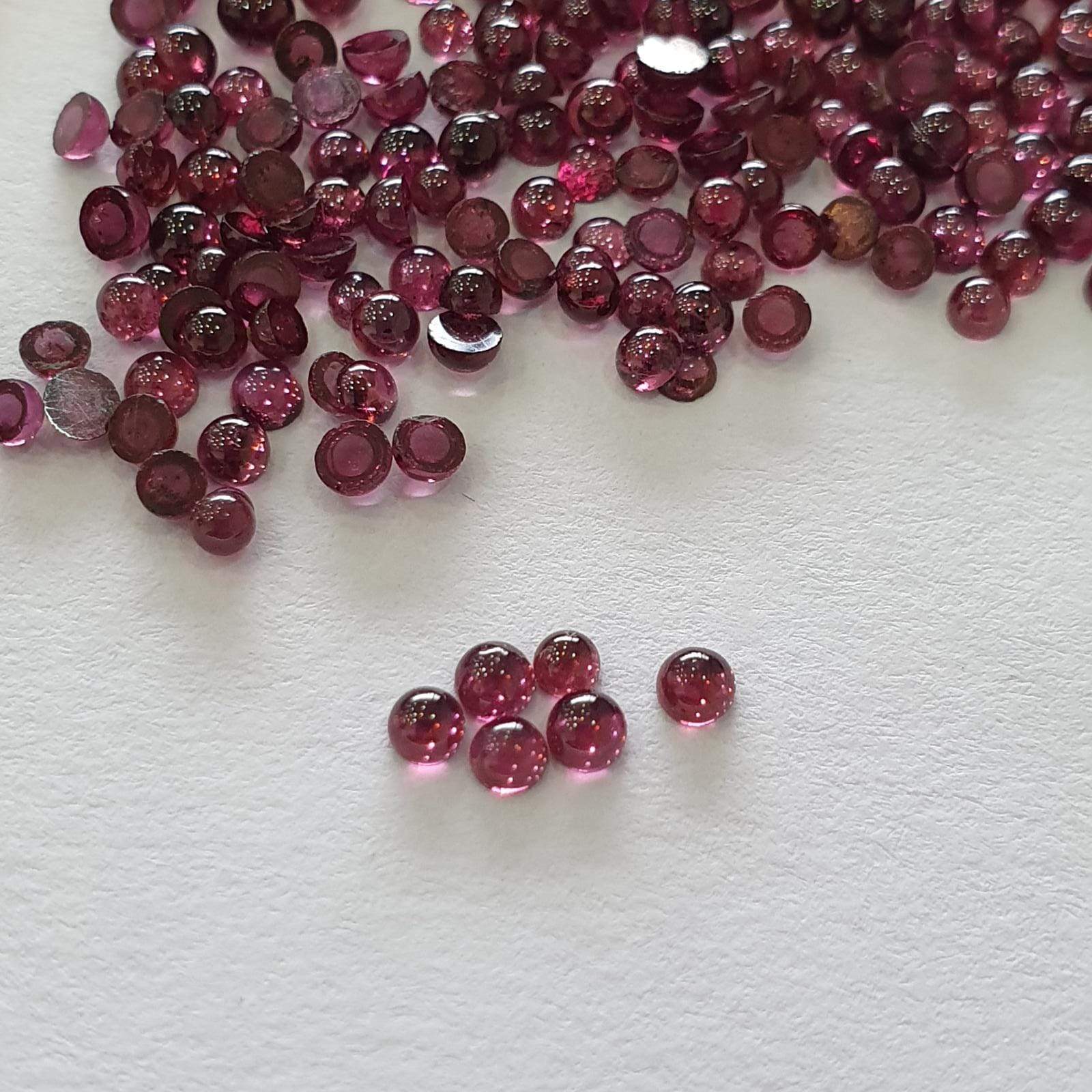 30 Pcs Natural Wine Garnet Cabochon 2-2.5mm Top Quality - The LabradoriteKing