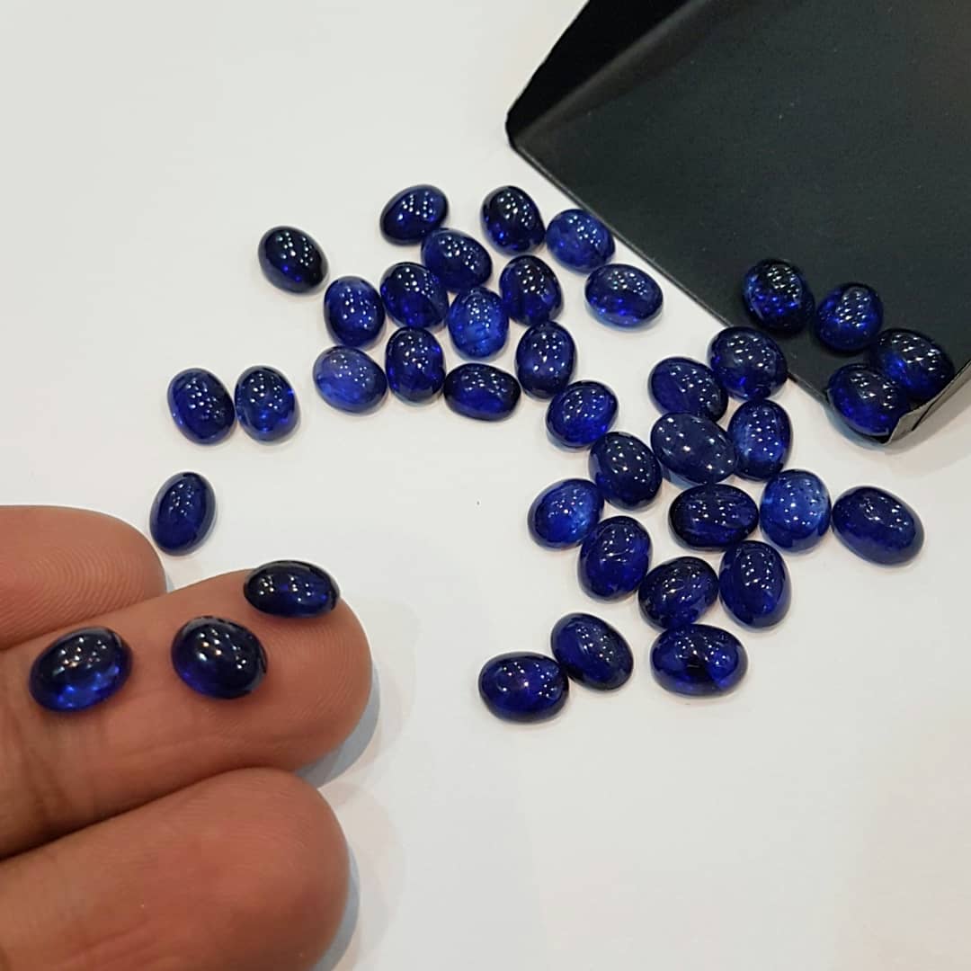 4 Pcs Natural Sapphire Cabocbons 8x6mm  | Calibrated Ovals - The LabradoriteKing