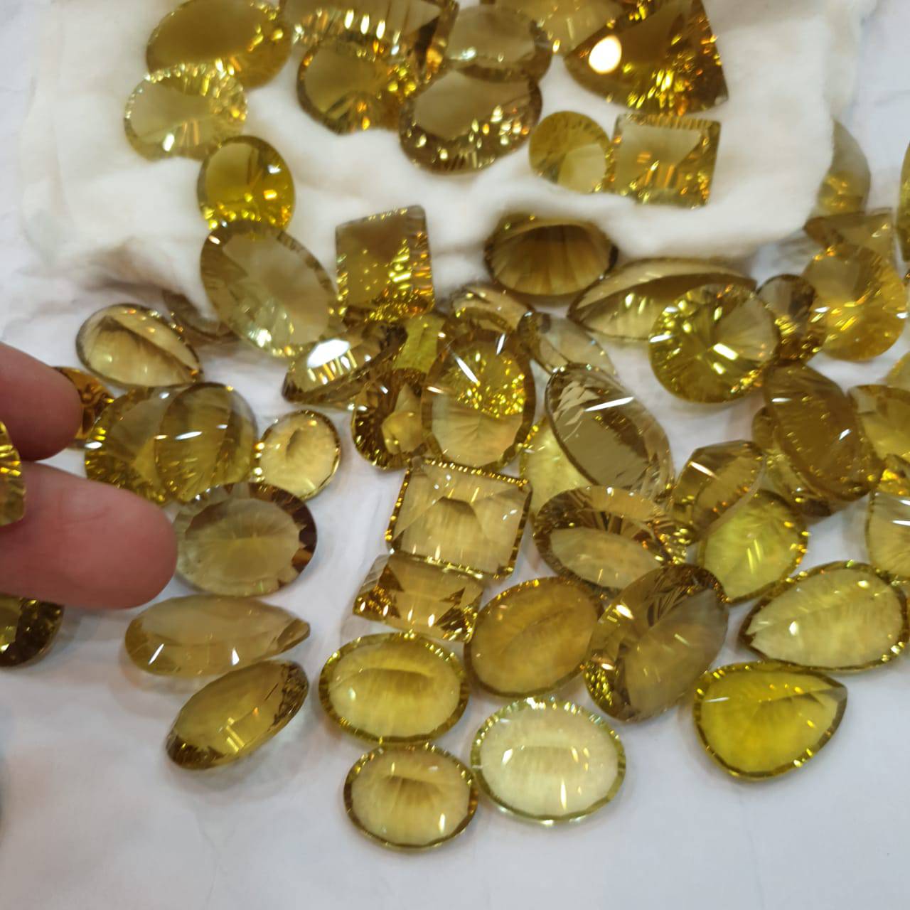 5 PC Random Pick Natural Lemon Quartz | 3D Dimension Cut Lot - The LabradoriteKing