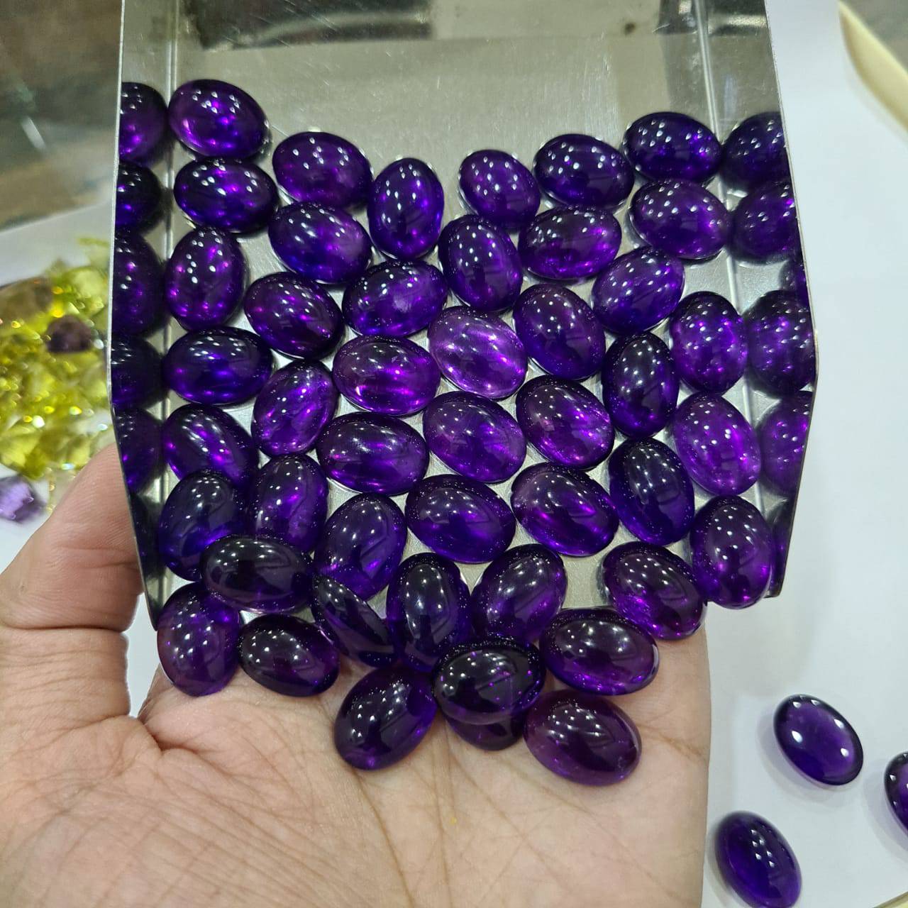 5 Pcs TOP Quality Amethyst Cabochons Ovals 18mm - The LabradoriteKing