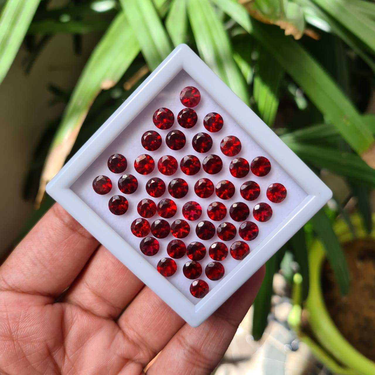 50% OFF🔥 25 Pcs Natural Garnets 5mm Calibrated | TOP QUALITY - The LabradoriteKing