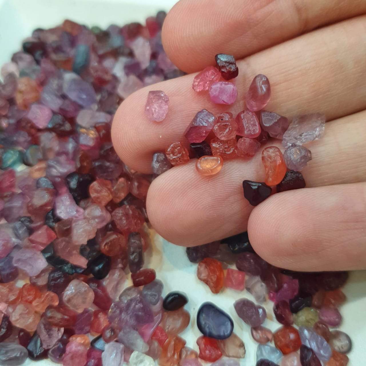 50 Pcs Natural Spinel Roughs |Untreated 5-8mm | Translucent Grade A - The LabradoriteKing