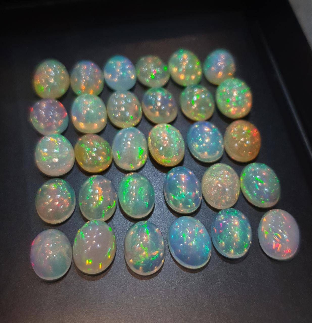 8 Pcs Fire Opal Cabochon Oval 8 mm Ethiopian Mine |  Top Quality - The LabradoriteKing