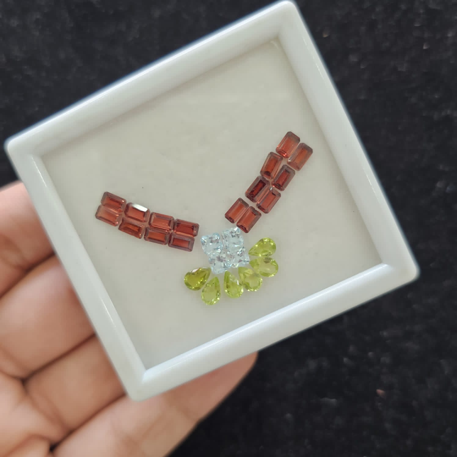 26 Pcs Natural Garnet, Blue Topaz And Peridot Mix Shape Faceted cut Loose Gemstone Size: 4-6mm, - The LabradoriteKing