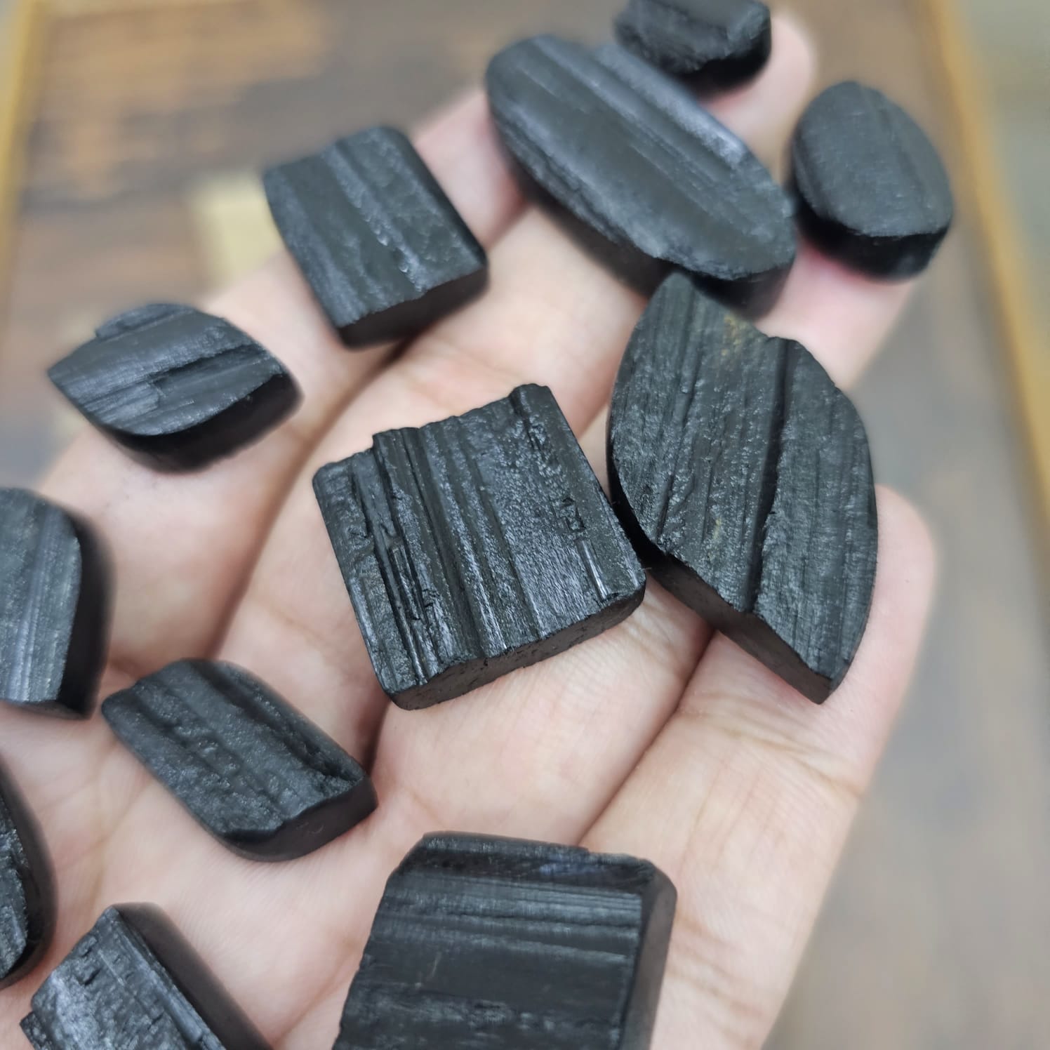 1 KG Natural Black Tourmaline Flat Backs | 100-120pcs - The LabradoriteKing