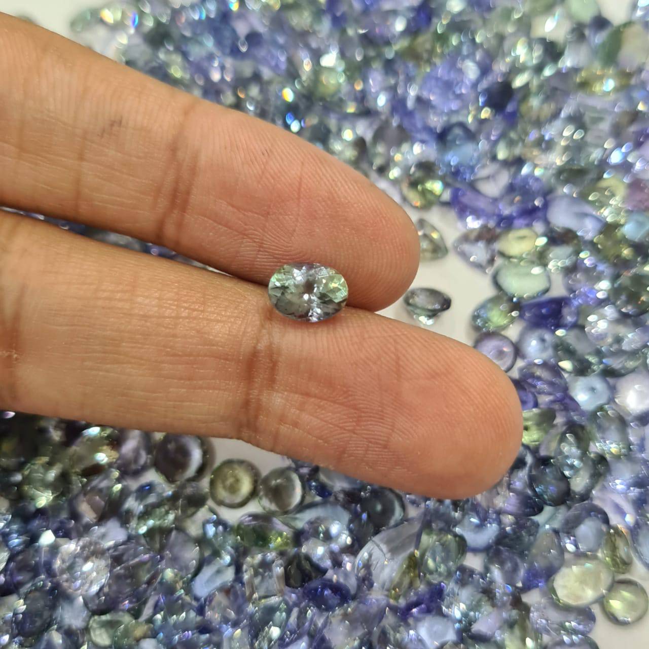 Bi Color Chameleon Tanzanite | Ovals 6-7mm size | Unheated Tourmalines - The LabradoriteKing
