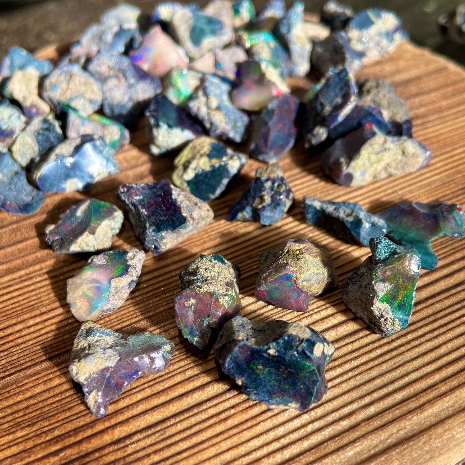 Black Opal Rough Uncut - 12-16mm Size range - The LabradoriteKing