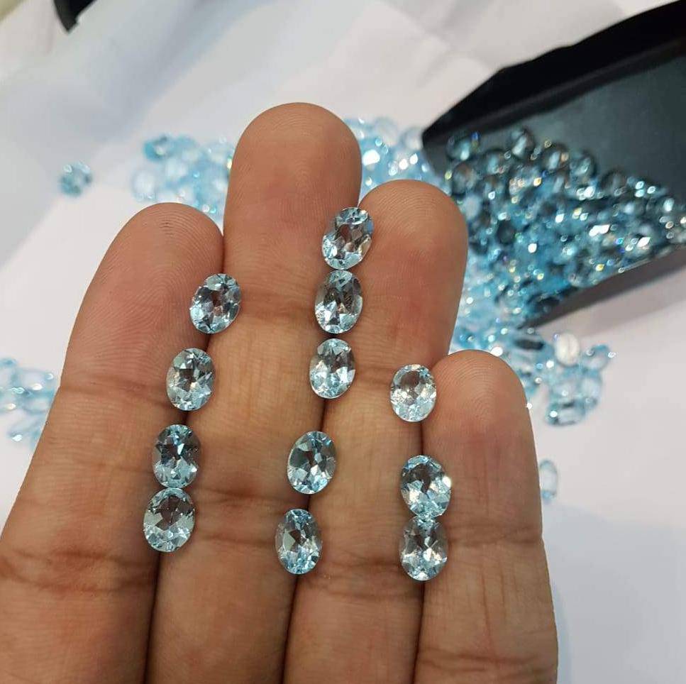 Natural Blue Topaz 8x6mm Oval Calibrated Flawless - The LabradoriteKing