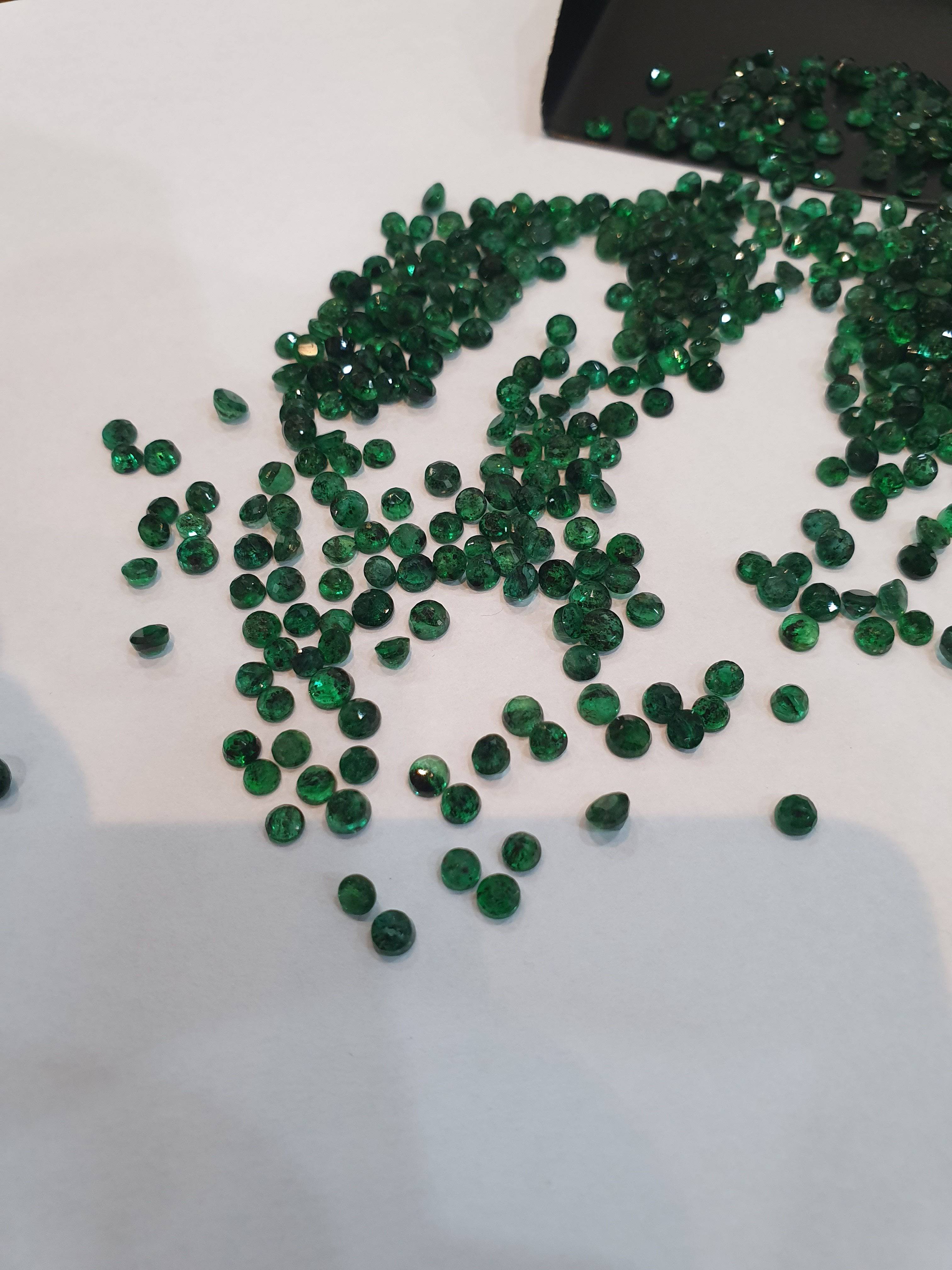 Natural Emerald 3-3.5mm Size Round Lot Zambian Mines - The LabradoriteKing