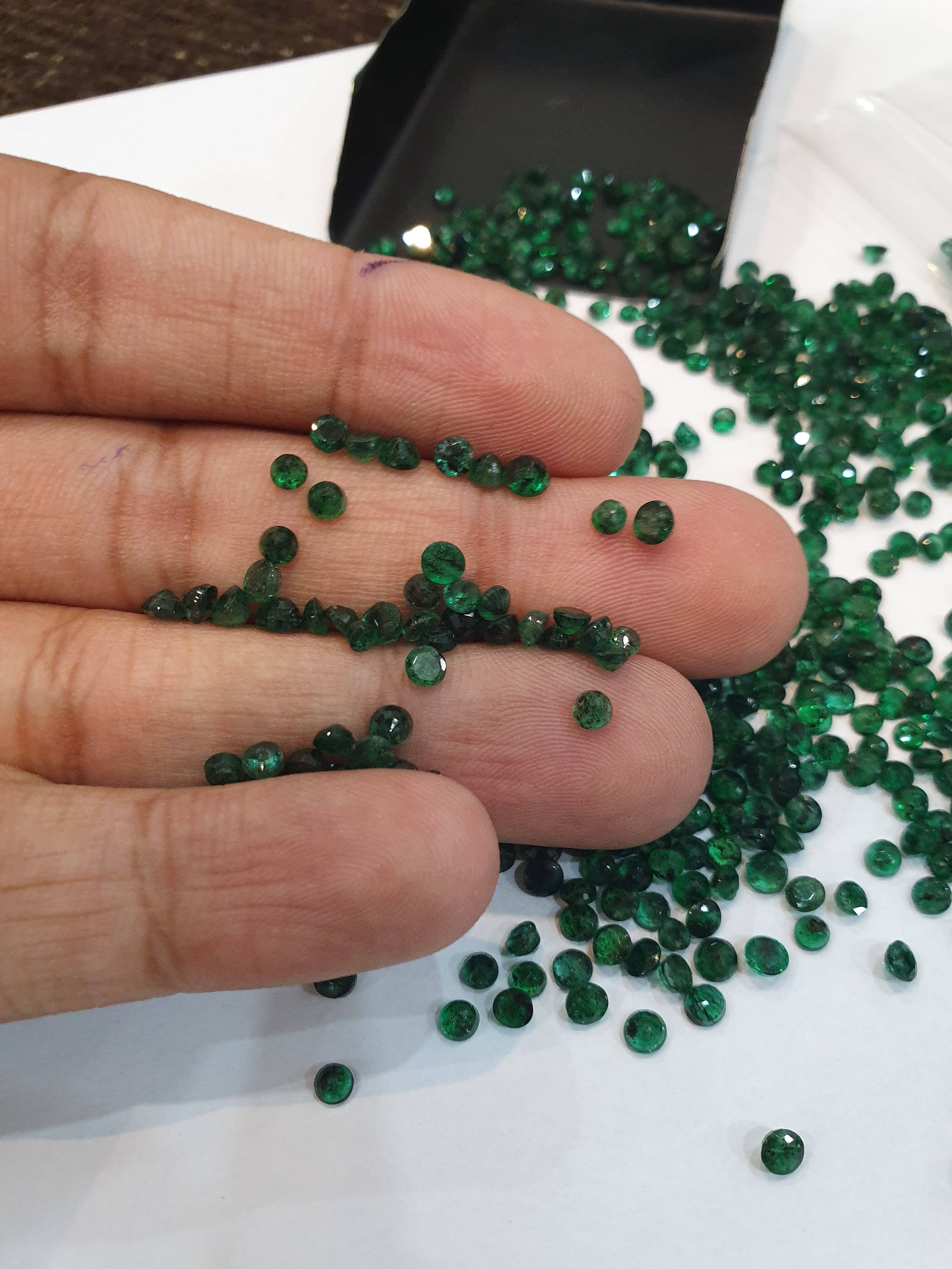Natural Emerald 3-3.5mm Size Round Lot Zambian Mines - The LabradoriteKing