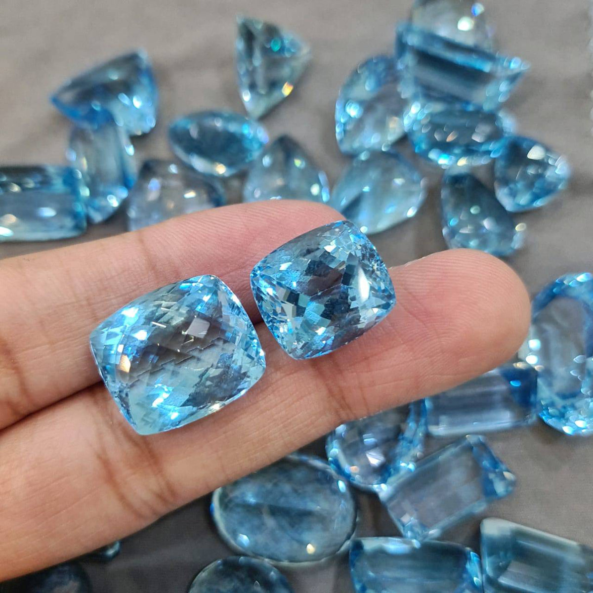 Sky blue hot sale topaz price