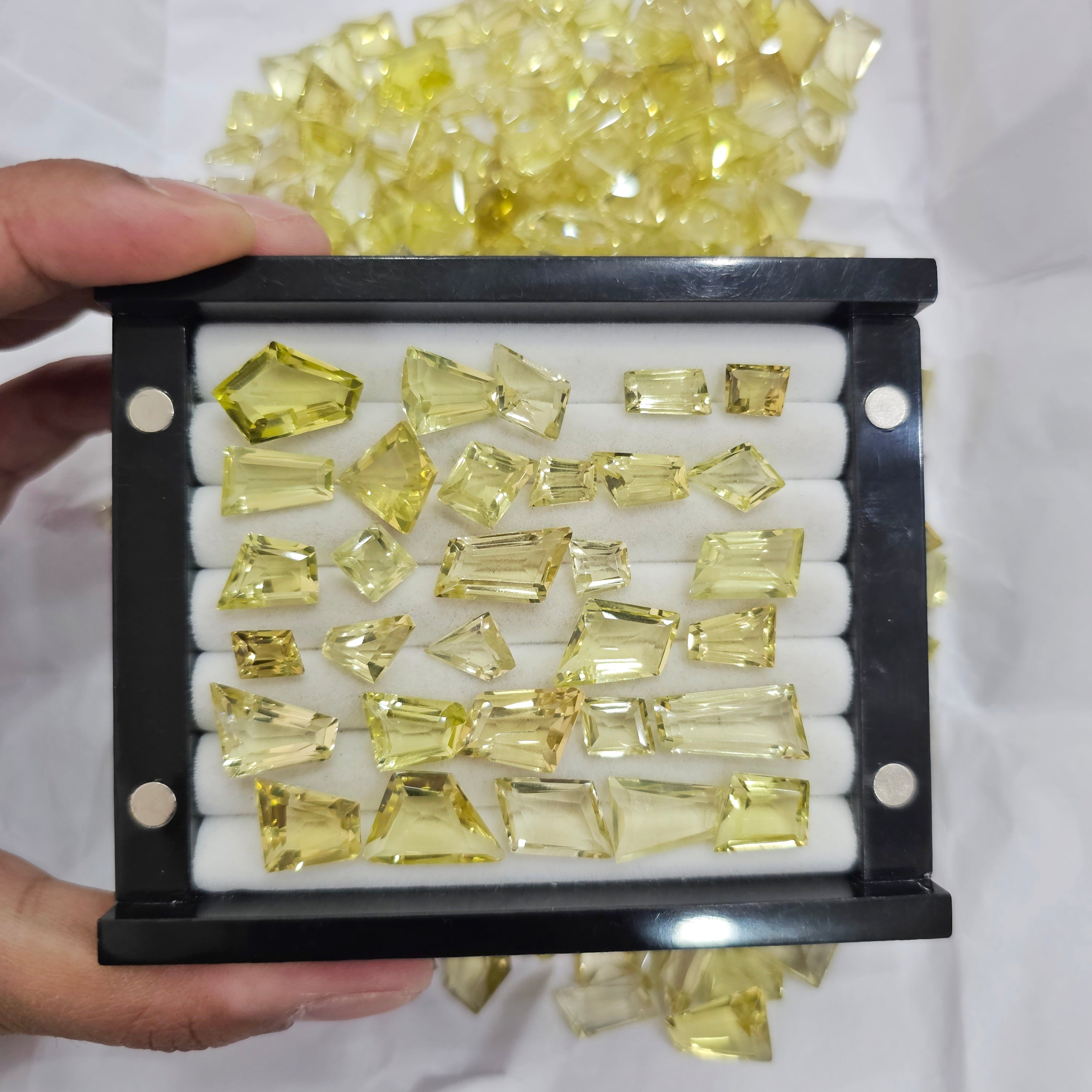 20 Pcs Gold Quartz | Fancy Cut 8mm to 15mm - The LabradoriteKing